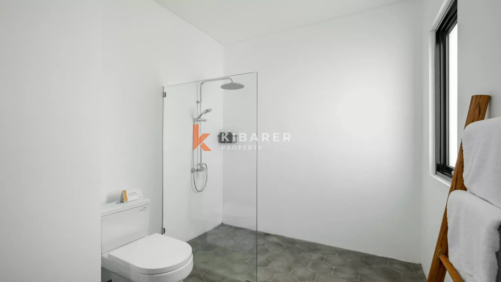 Elegant Tropical Two-Bedroom Pool Villa in Prime Canggu