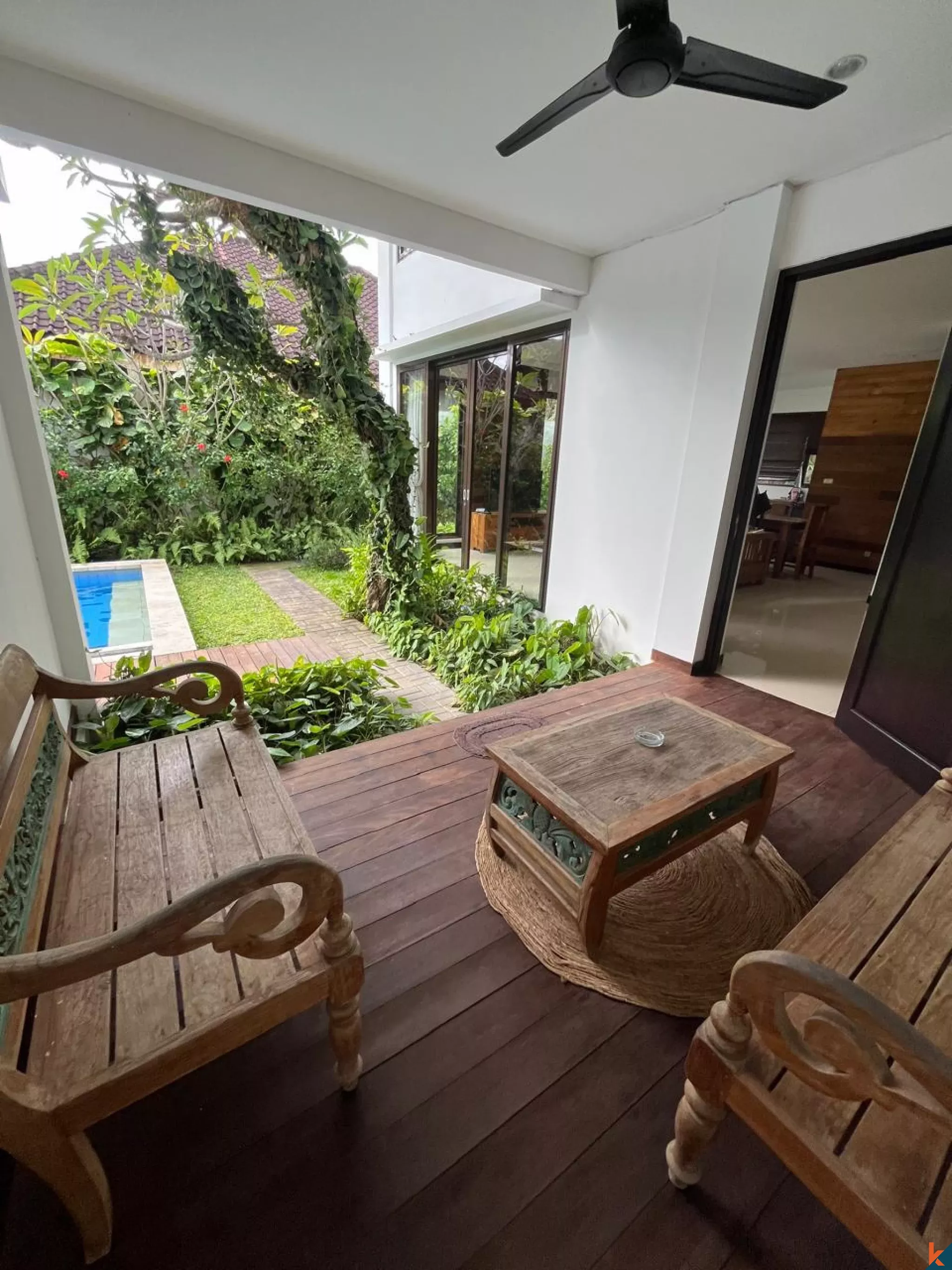 Oase Modern 4 Kamar Tidur di Jantung Seminyak