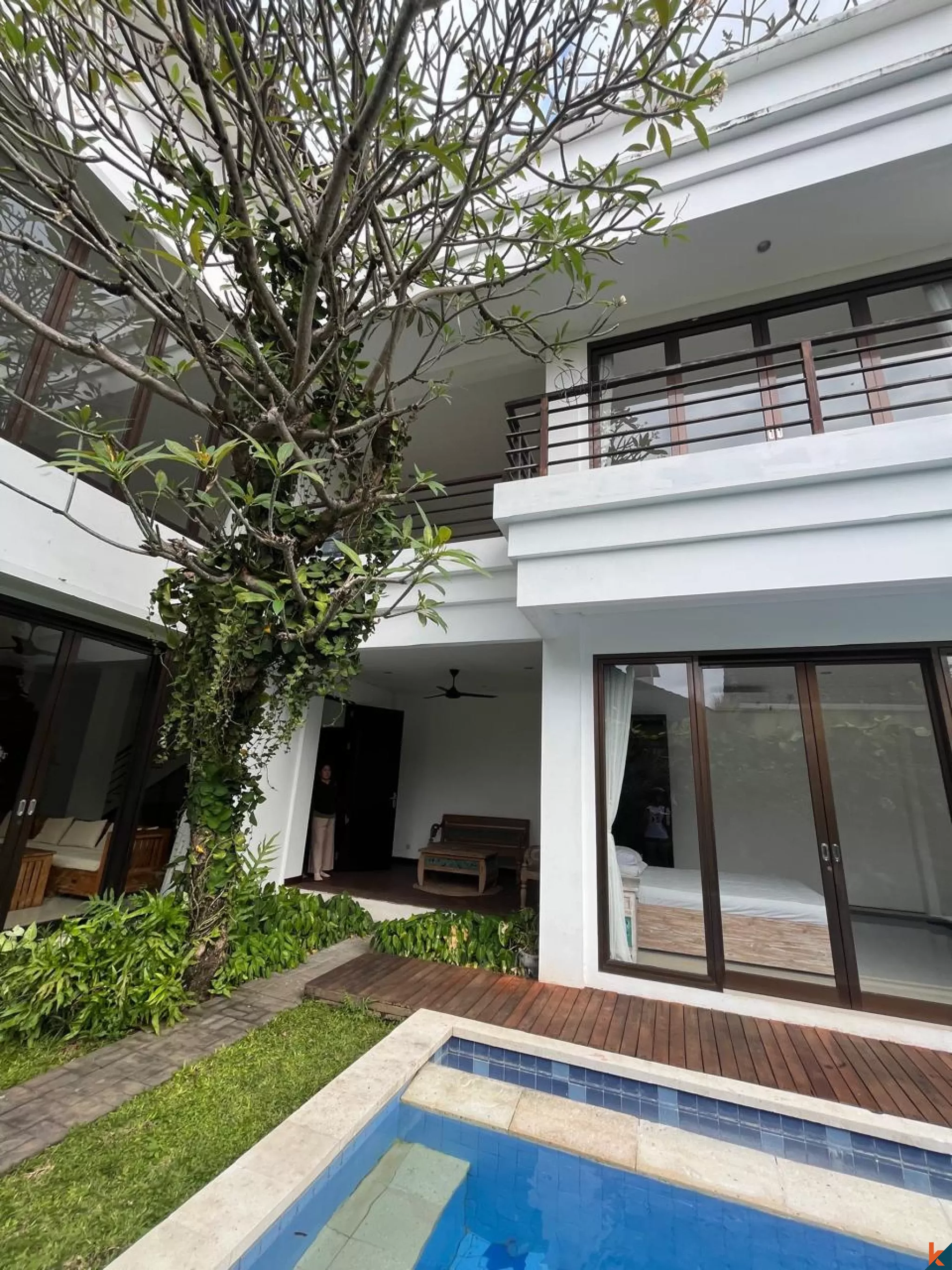 Oase Modern 4 Kamar Tidur di Jantung Seminyak