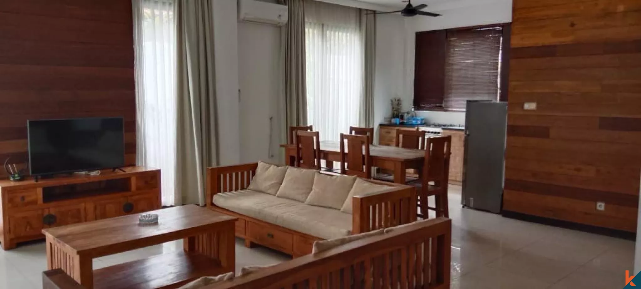 Oase Modern 4 Kamar Tidur di Jantung Seminyak