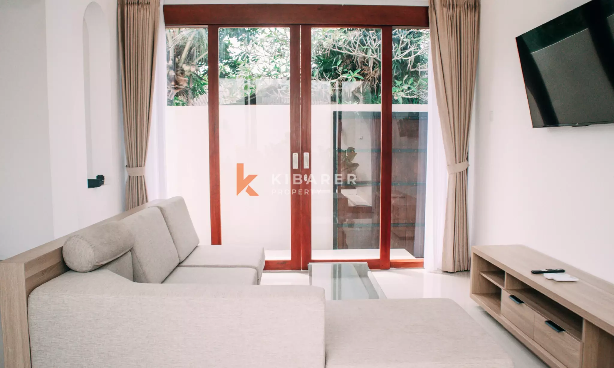 Stylish Two Bedroom Retreat with Jacuzzi in Nyanyi (Available on 20th April 2026)