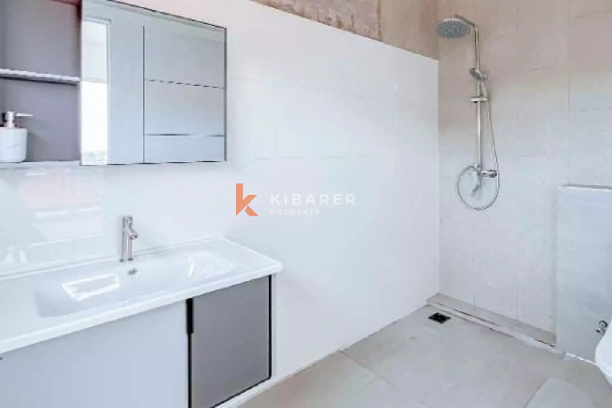 Semi Furnished Two-Bedrooms Vila Plus Additional Office Room in Jimbaran