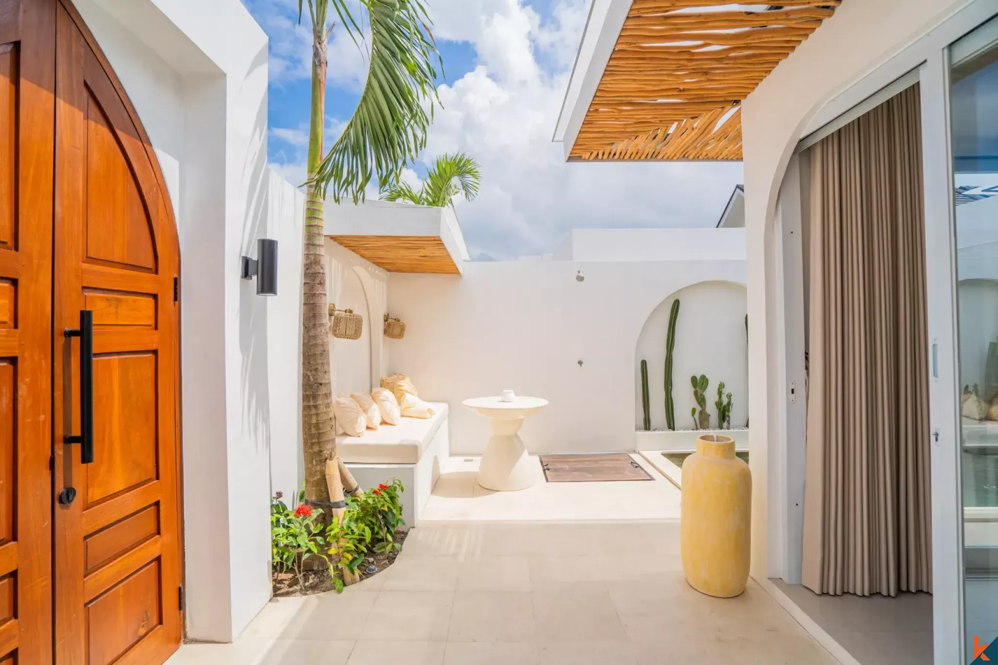 Villa Satu Kamar Tidur Potensi Tinggi Off-Plan untuk Disewakan di Kerobokan - Semer