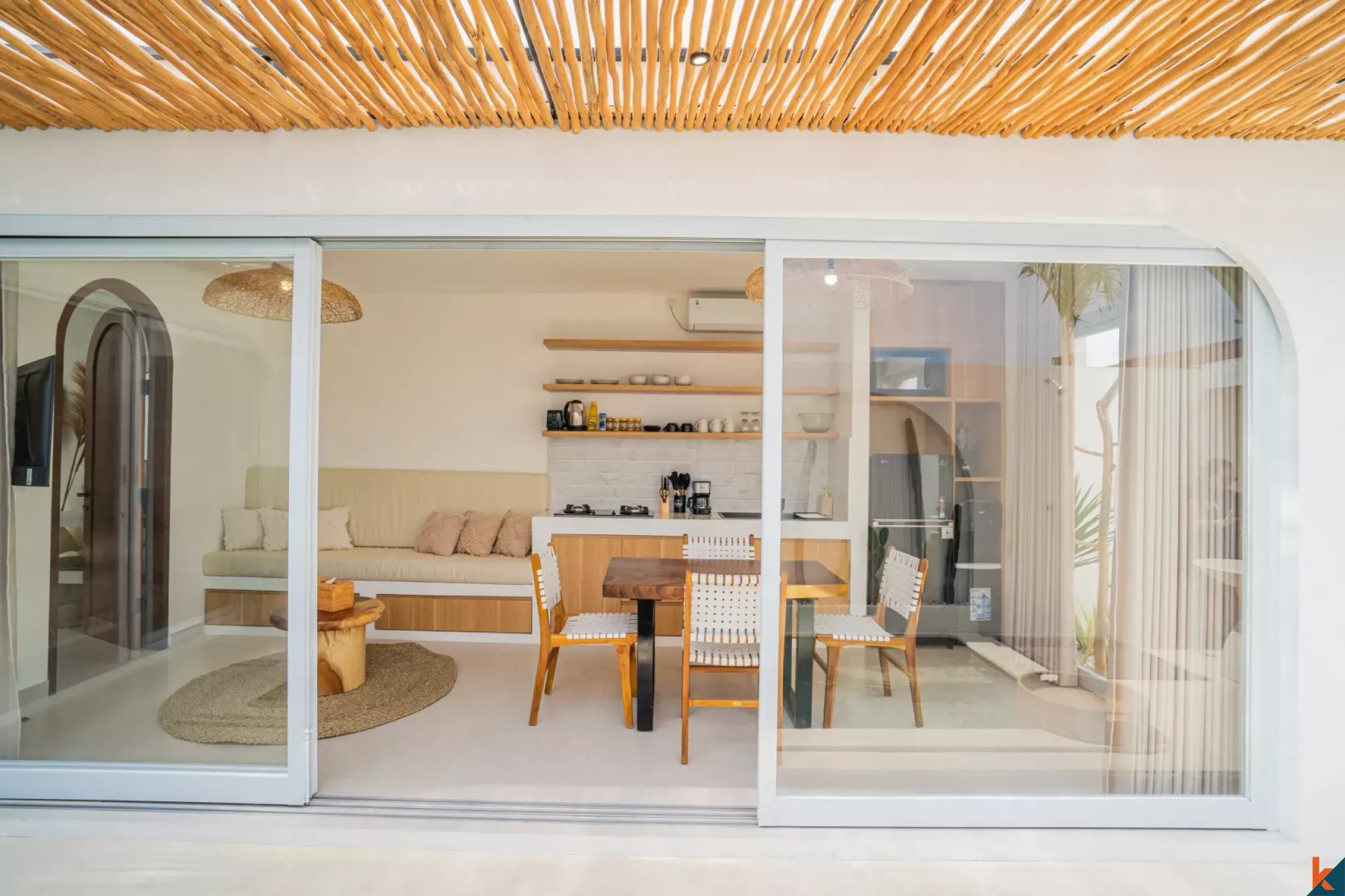 Villa Satu Kamar Tidur Potensi Tinggi Off-Plan untuk Disewakan di Kerobokan - Semer