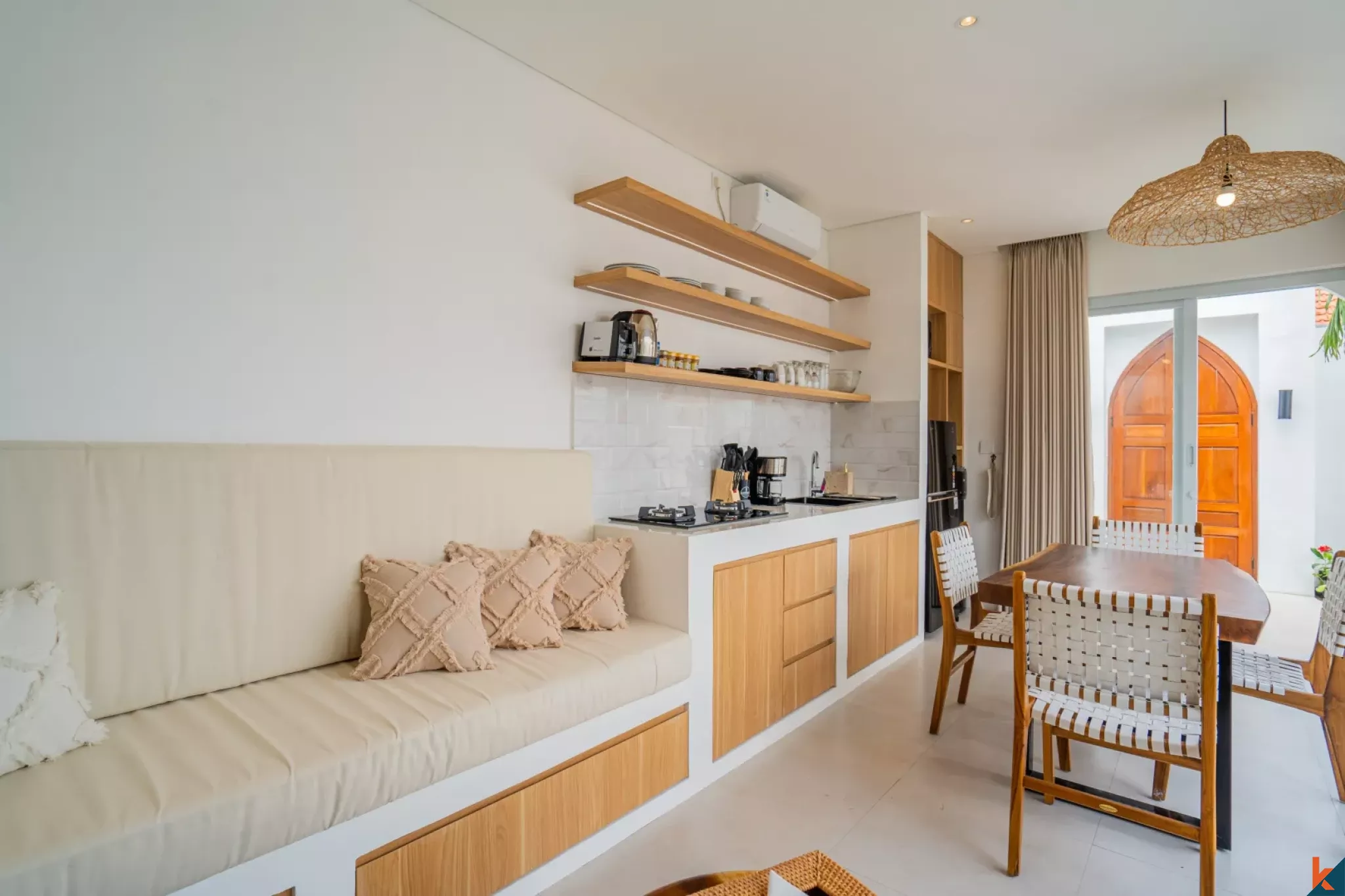 Villa Satu Kamar Tidur Potensi Tinggi Off-Plan untuk Disewakan di Kerobokan - Semer