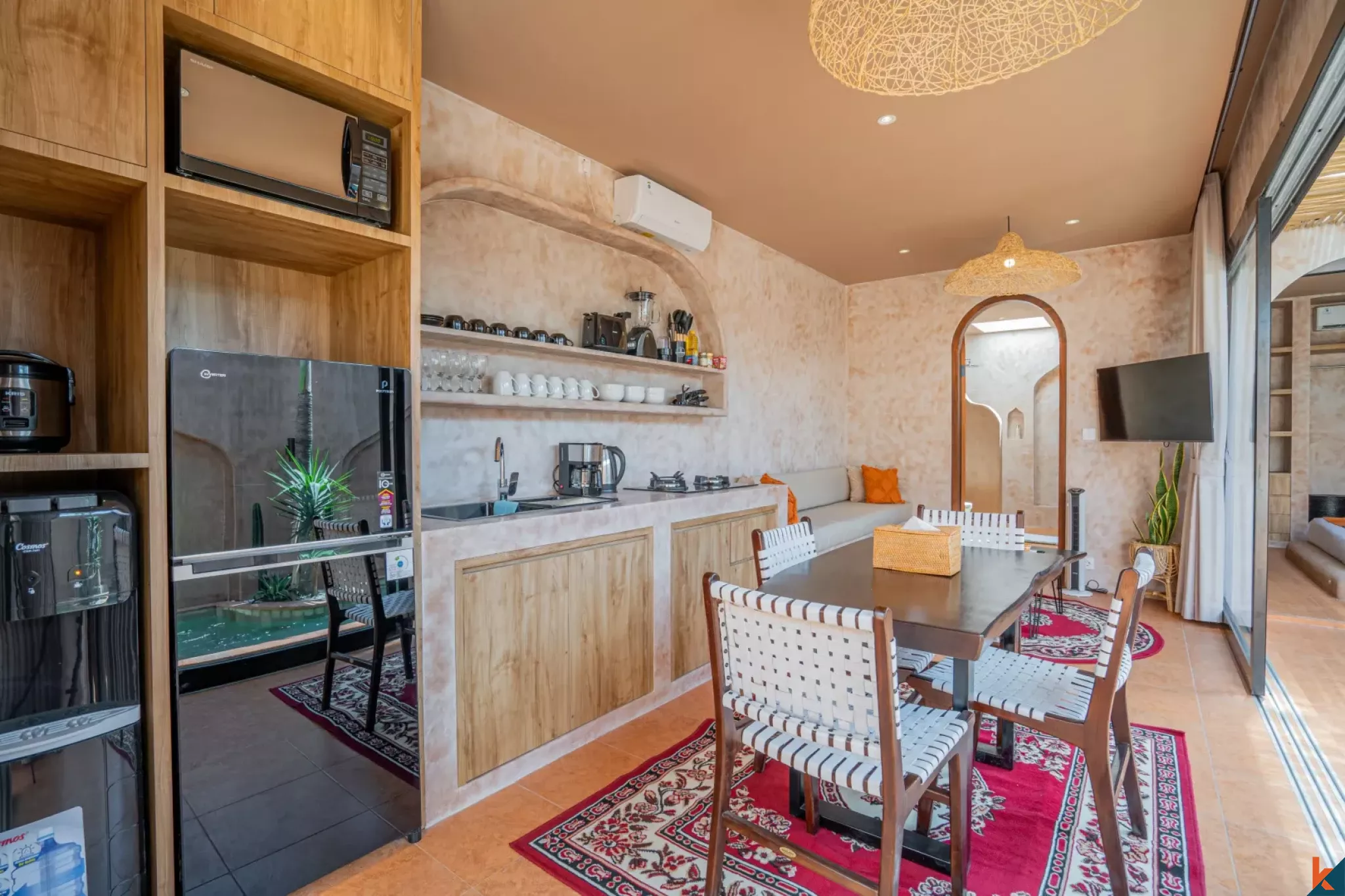 Investissement intelligent : villa d’une chambre en bail (leasehold) sur plan à Kerobokan – Semer