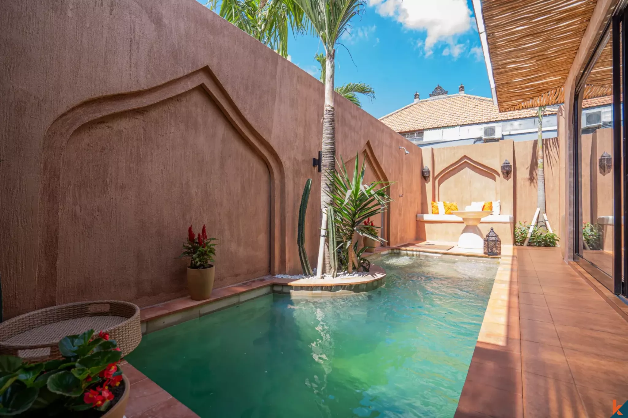 Investissement intelligent : villa d’une chambre en bail (leasehold) sur plan à Kerobokan – Semer