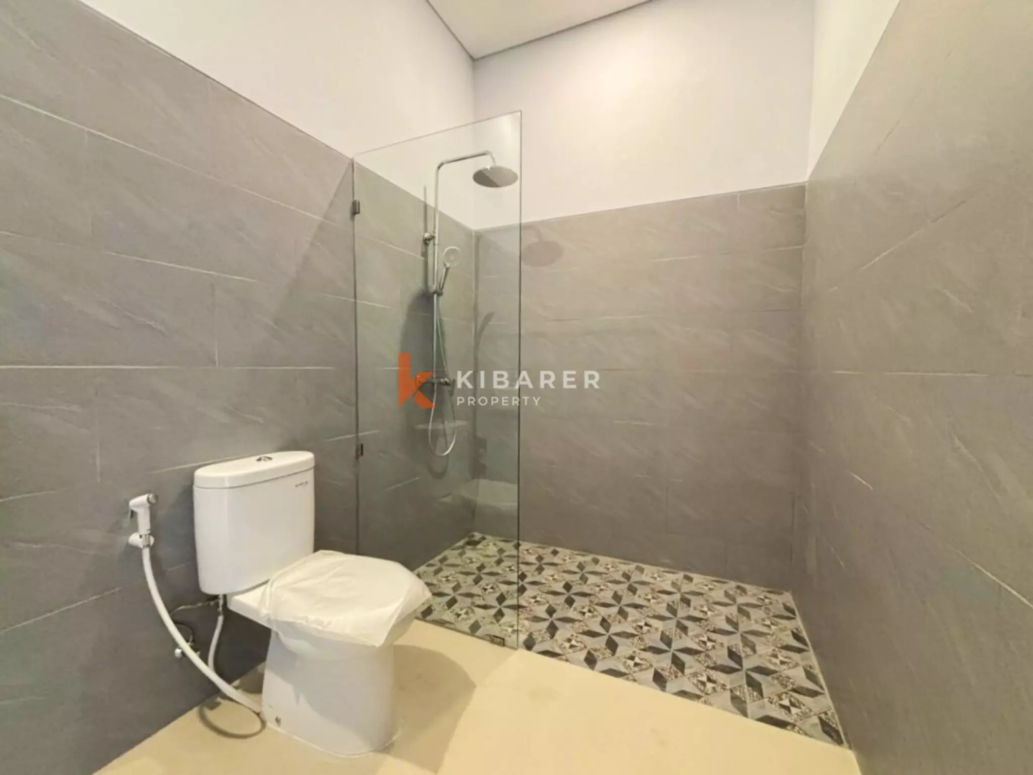 Bright Unfurnished Three Bedroom Villa for Rent in Prime Umalas Location