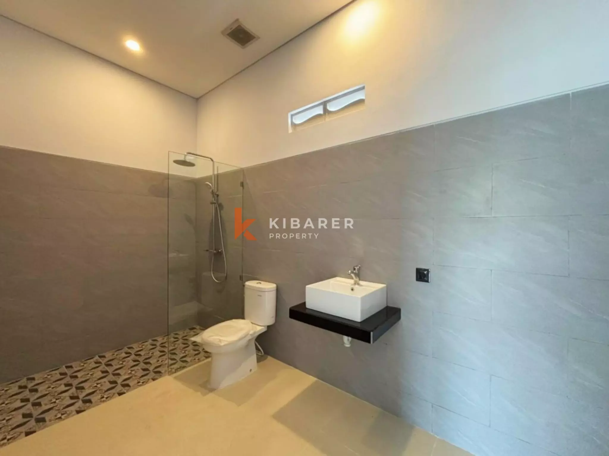 Bright Unfurnished Three Bedroom Villa for Rent in Prime Umalas Location