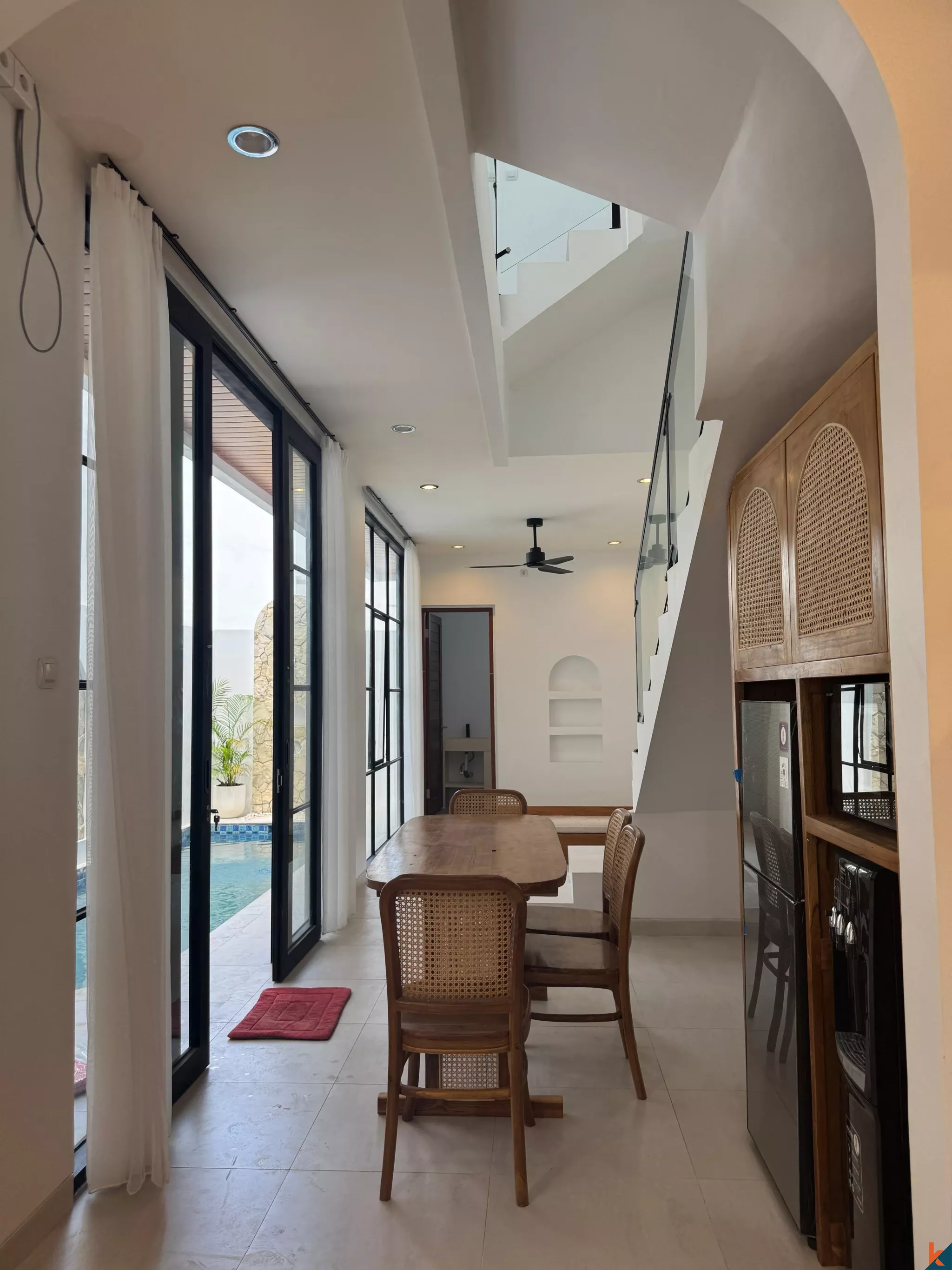 Villa moderne de trois chambres avec piscine à Ungasan