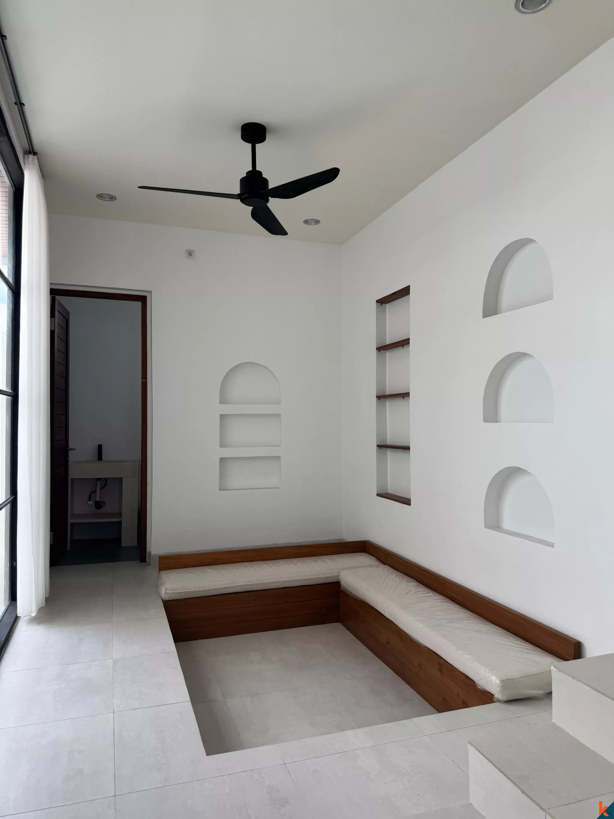 Villa moderne de trois chambres avec piscine à Ungasan