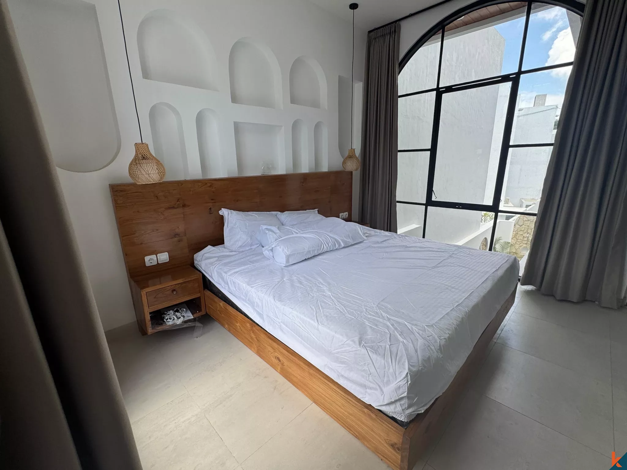 Villa moderne de trois chambres avec piscine à Ungasan