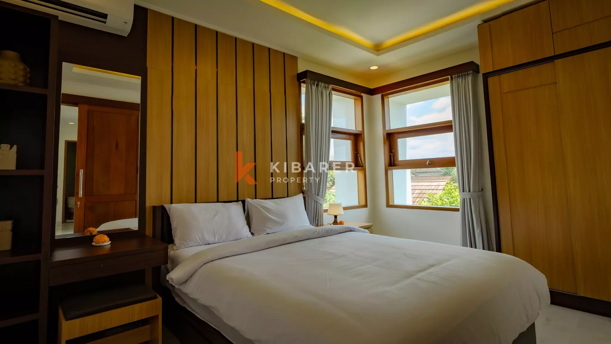 Charming Four-Bedroom Family Escape with Tropical Garden in Abiansemal