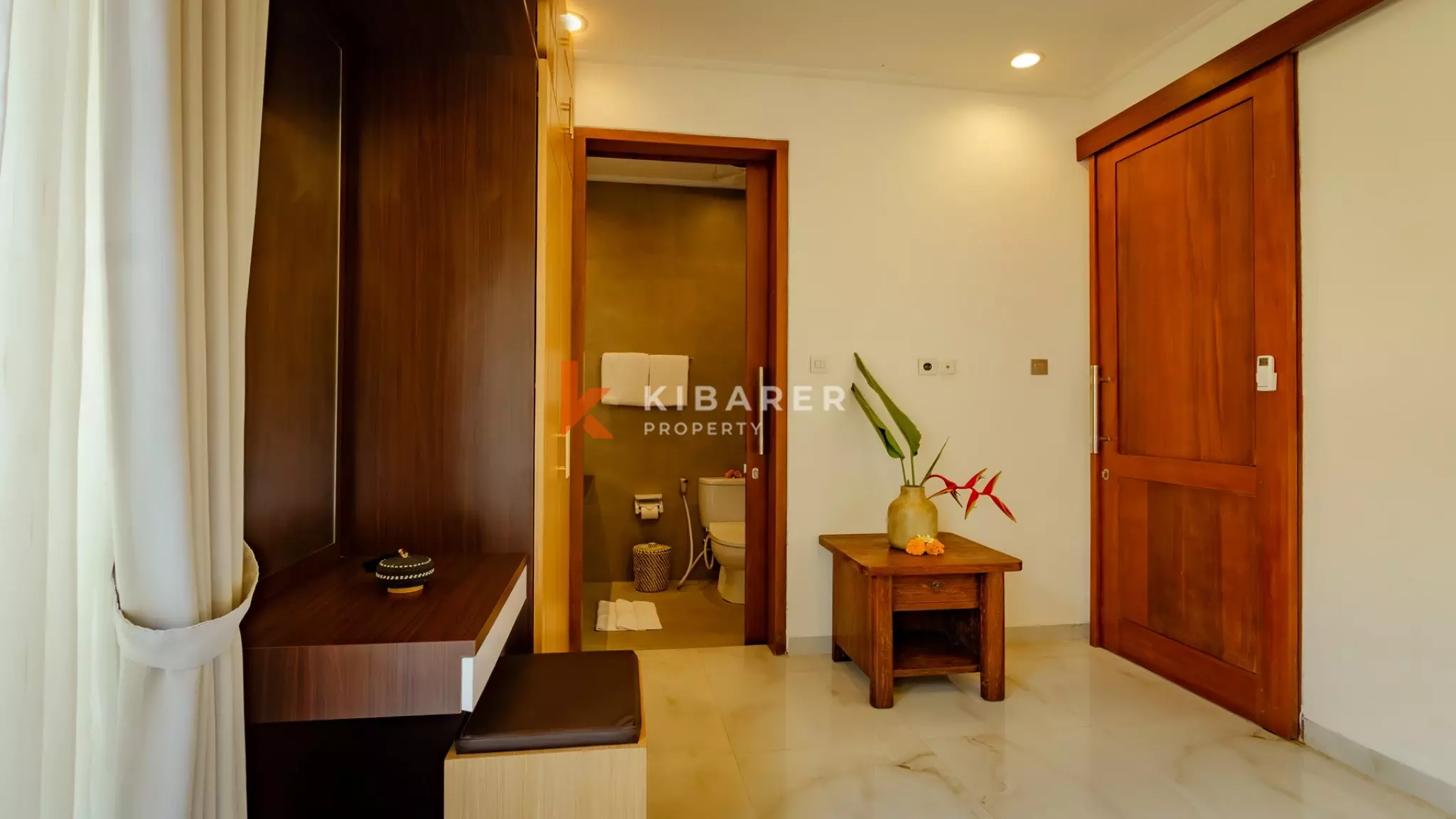 Charming Four-Bedroom Family Escape with Tropical Garden in Abiansemal