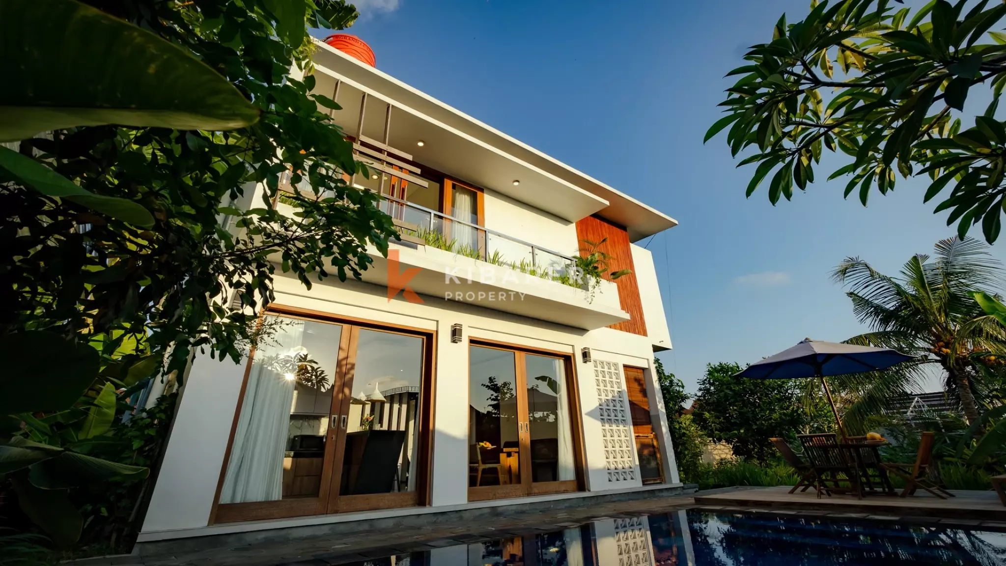 Charming Four-Bedroom Family Escape with Tropical Garden in Abiansemal