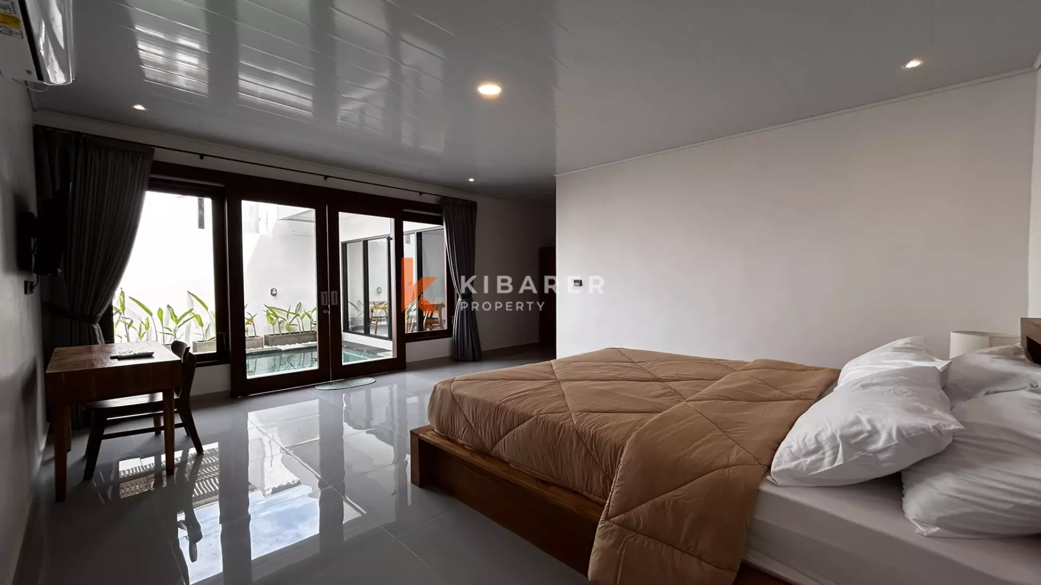 Relaxing Two-Bedroom Tropical Villa with Private Pool in Padonan