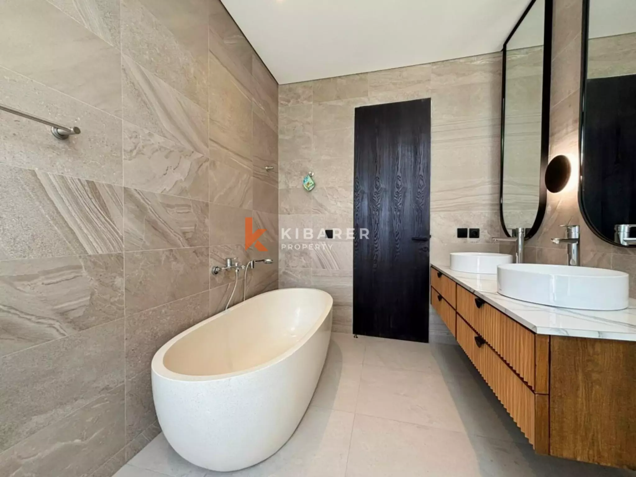 Prestigious Modern Two Bedroom Villa in Umalas