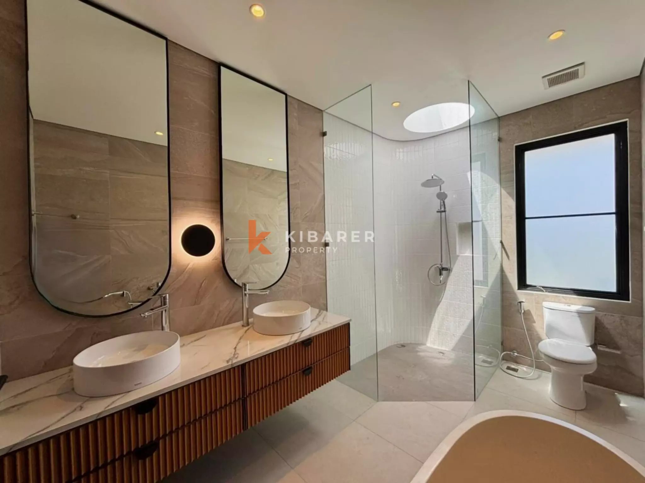 Prestigious Modern Two Bedroom Villa in Umalas