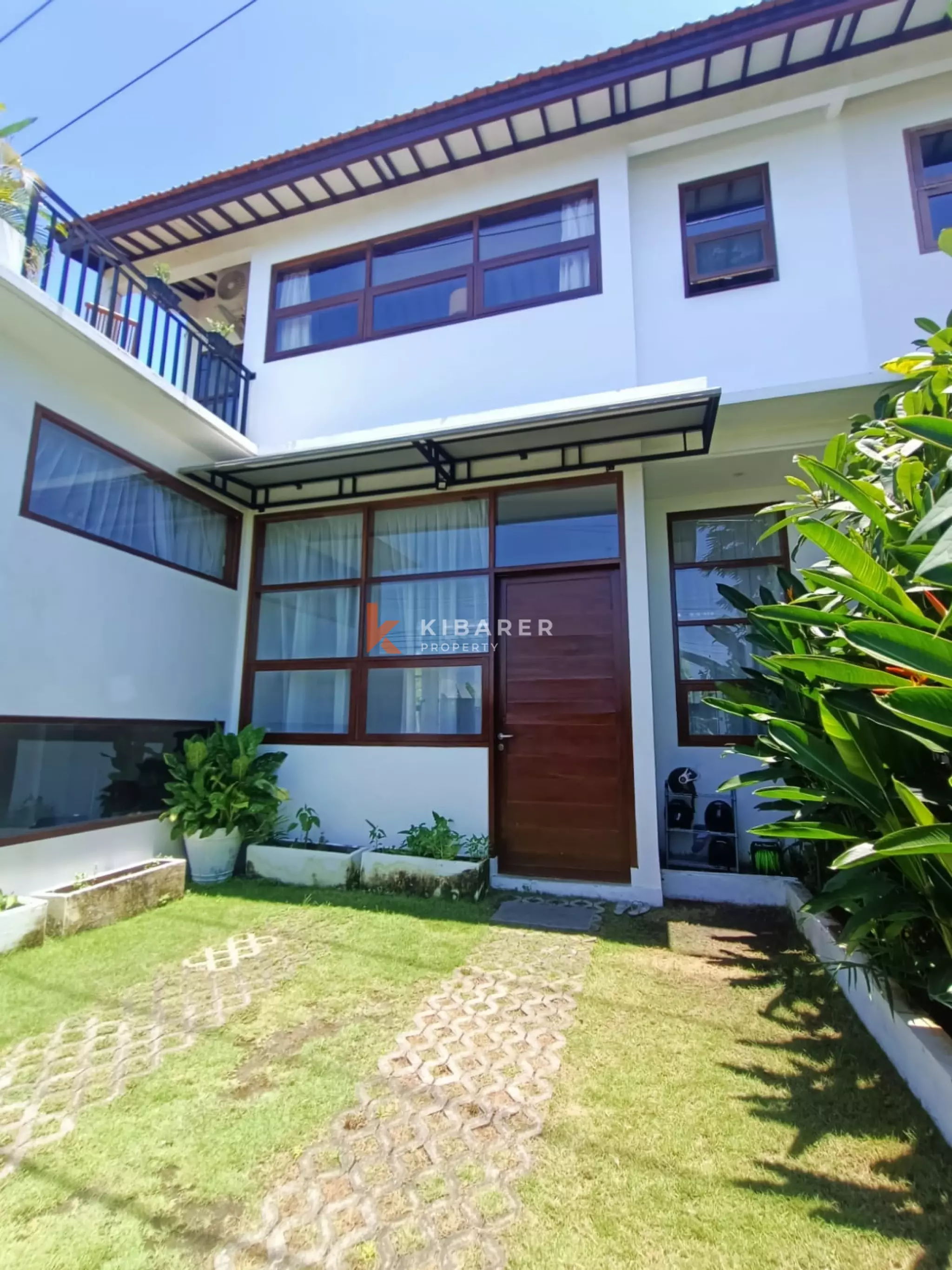 Charming Three-Bedroom Villa With Extra Multi Functional room in North Canggu