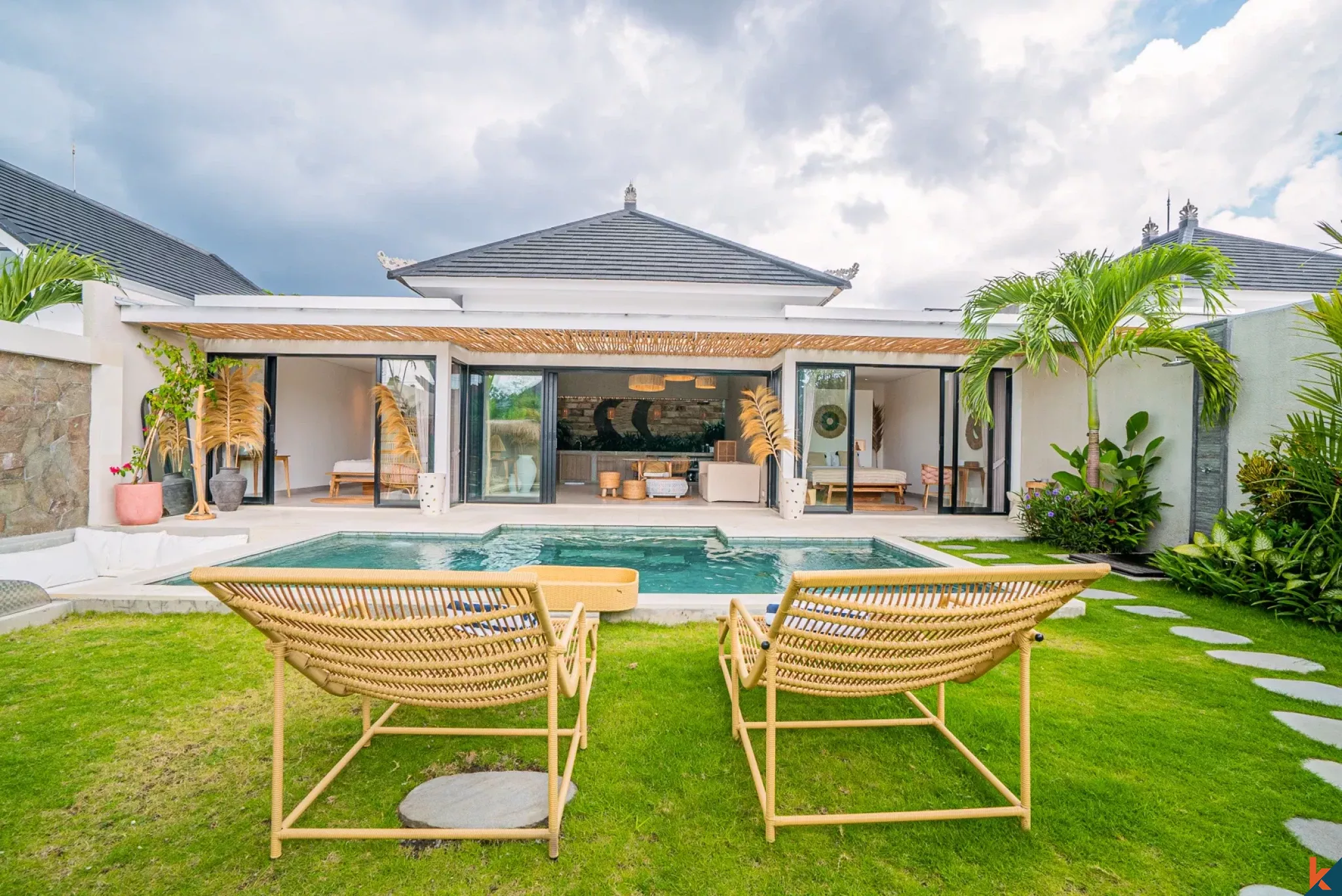 Modern Off-Plan Two Bedroom Leasehold Villa in Kerobokan - Semer