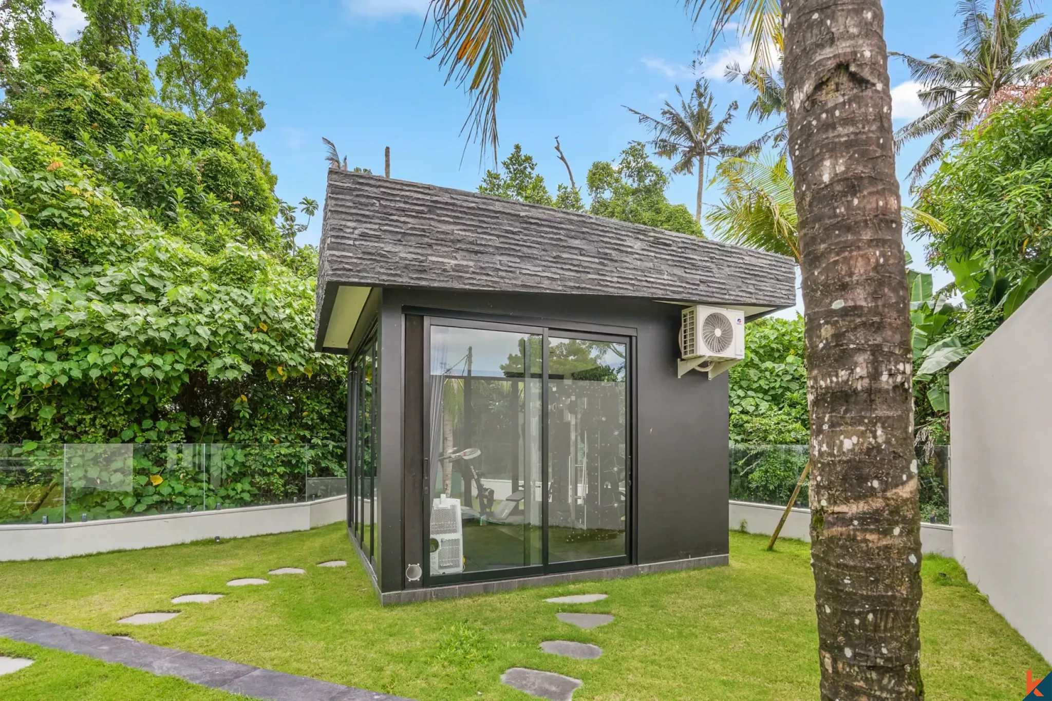 Luxury Modern Three Bedroom Leasehold Villa with Serene Rice Field Views in Cemagi