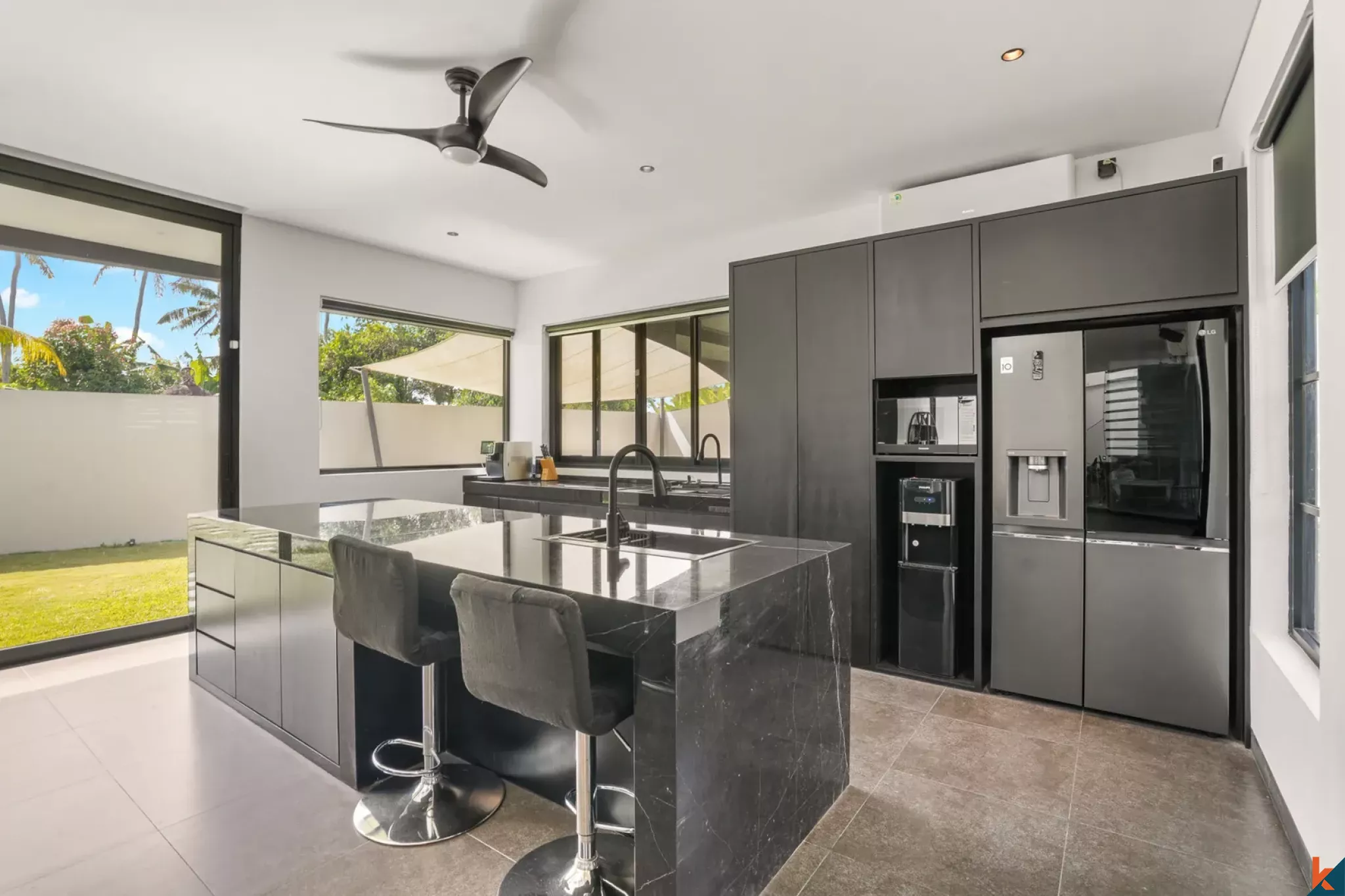 Luxury Modern Three Bedroom Leasehold Villa with Serene Rice Field Views in Cemagi