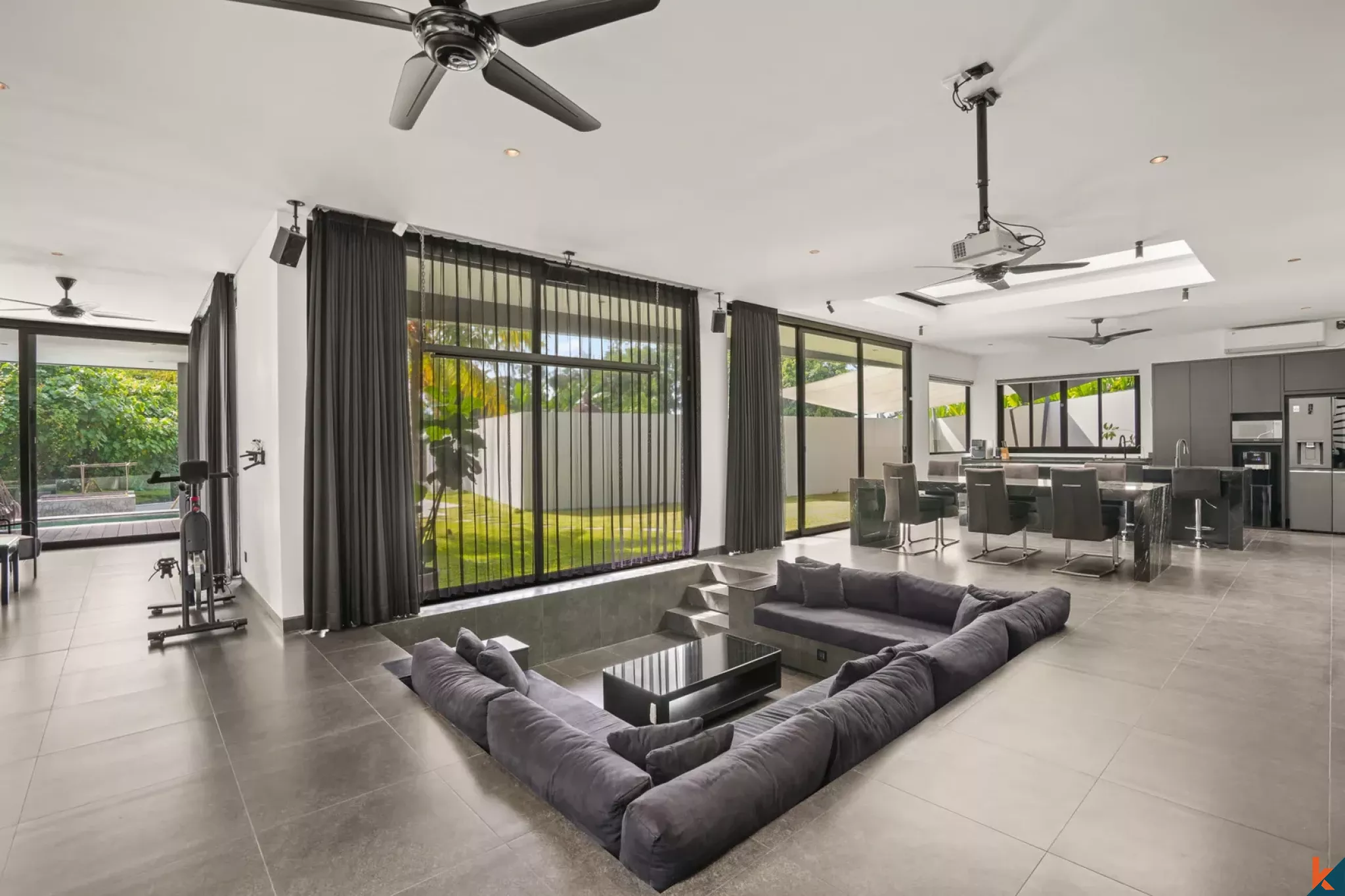 Luxury Modern Three Bedroom Leasehold Villa with Serene Rice Field Views in Cemagi