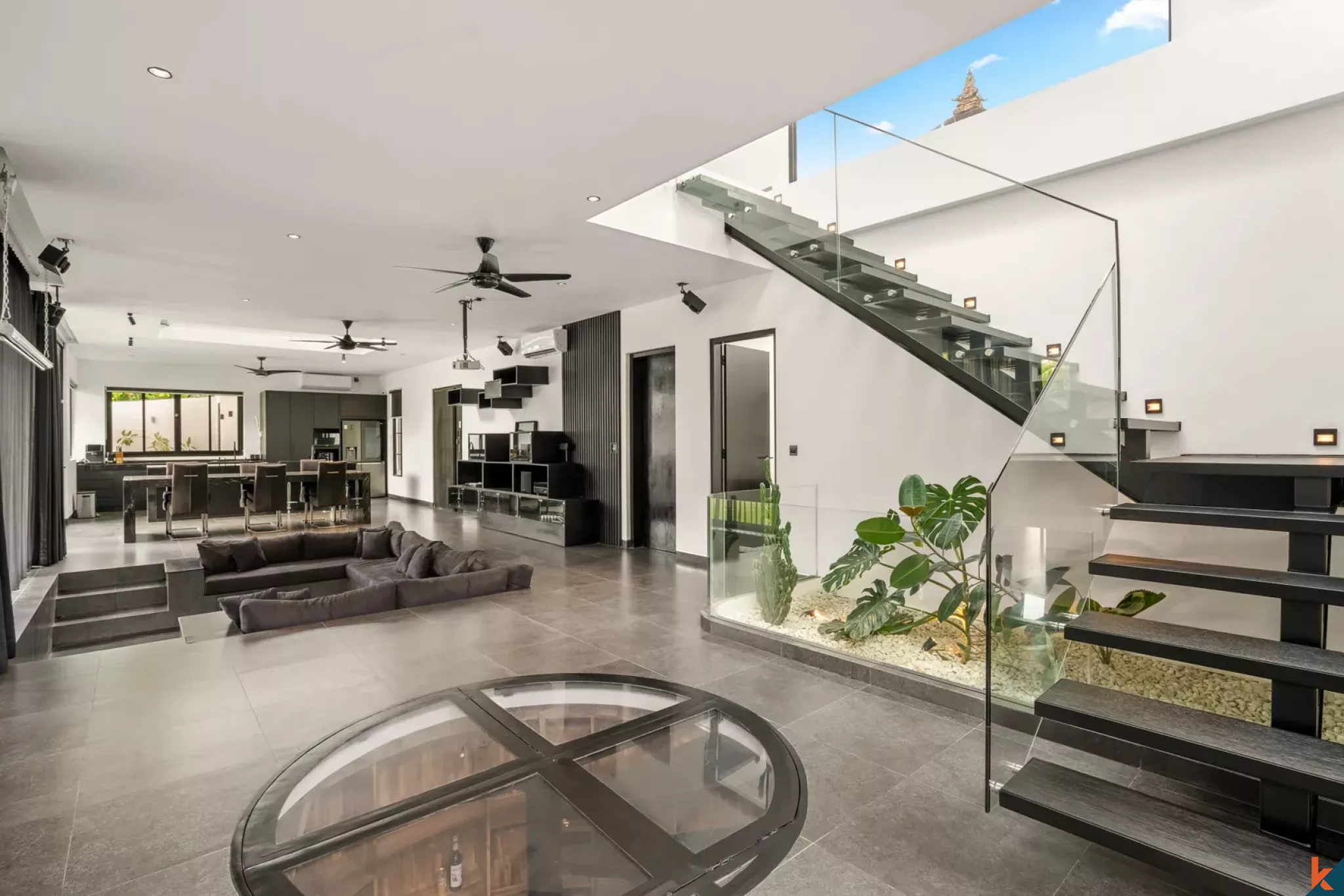 Luxury Modern Three Bedroom Leasehold Villa with Serene Rice Field Views in Cemagi