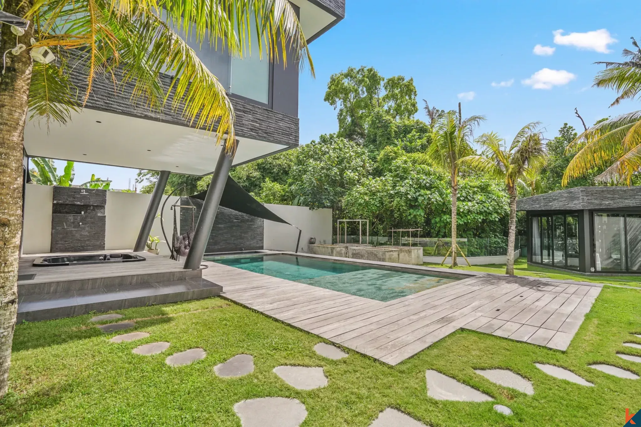 Luxury Modern Three Bedroom Leasehold Villa with Serene Rice Field Views in Cemagi