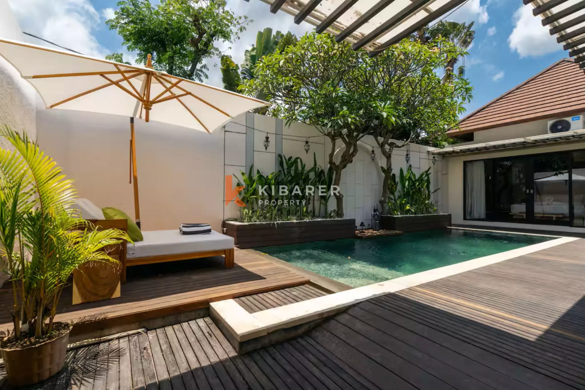 Villa Dua Kamar Tidur dengan Kolam Renang di Lokasi Strategis – Berjalan Kaki ke Pantai Atlas & Berawa