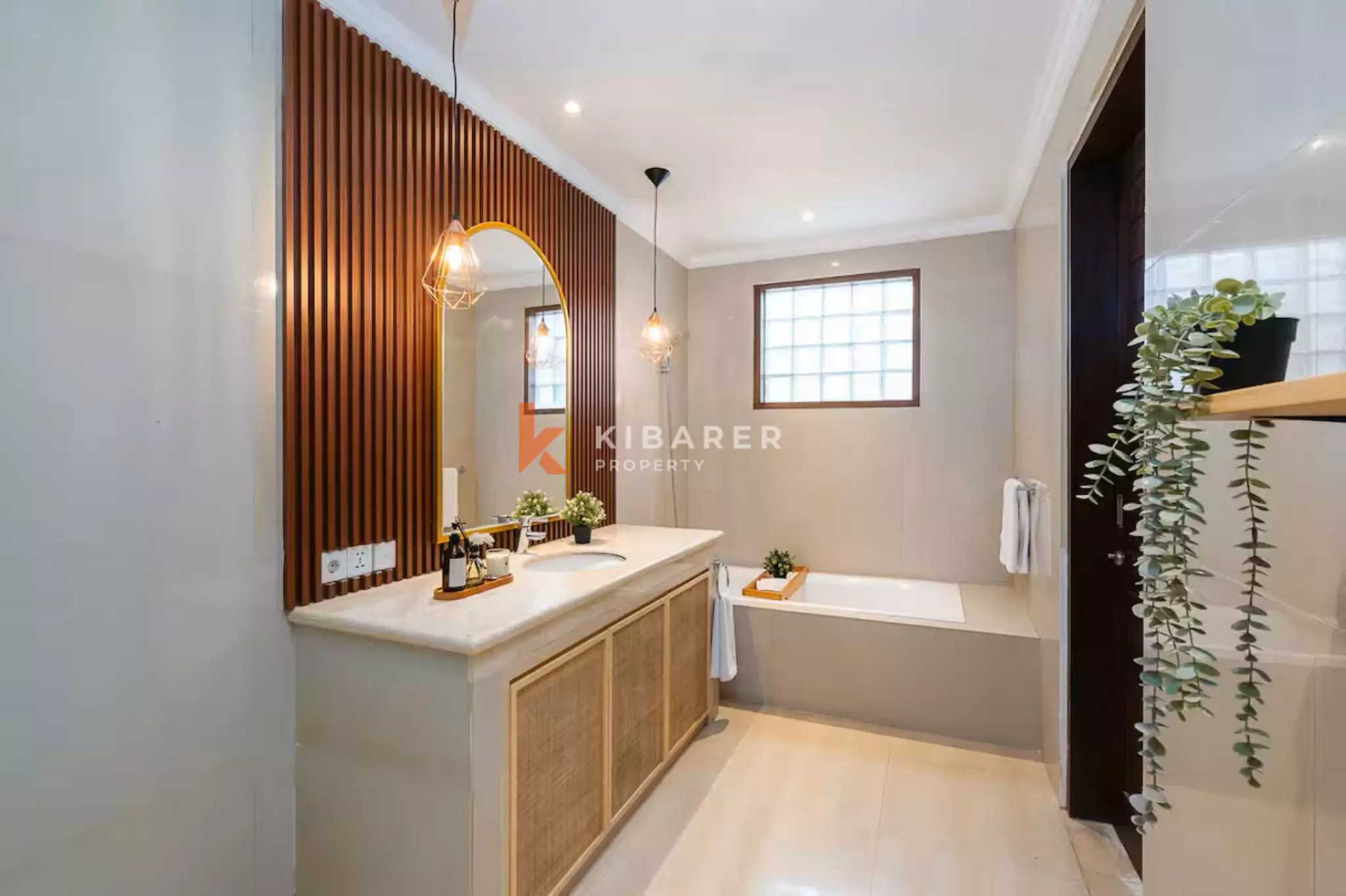 Villa Dua Kamar Tidur dengan Kolam Renang di Lokasi Strategis – Berjalan Kaki ke Pantai Atlas & Berawa