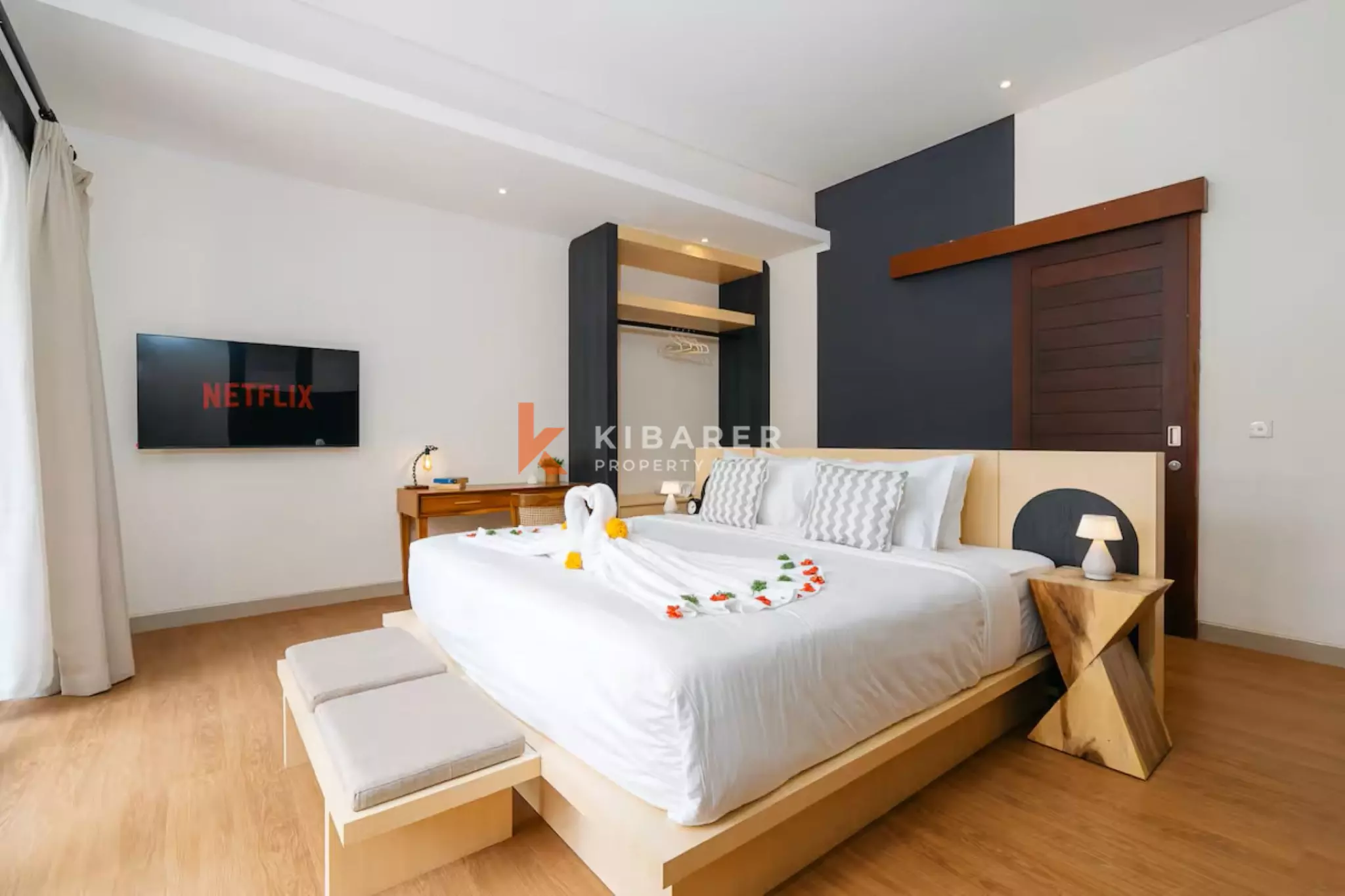 Villa Dua Kamar Tidur dengan Kolam Renang di Lokasi Strategis – Berjalan Kaki ke Pantai Atlas & Berawa