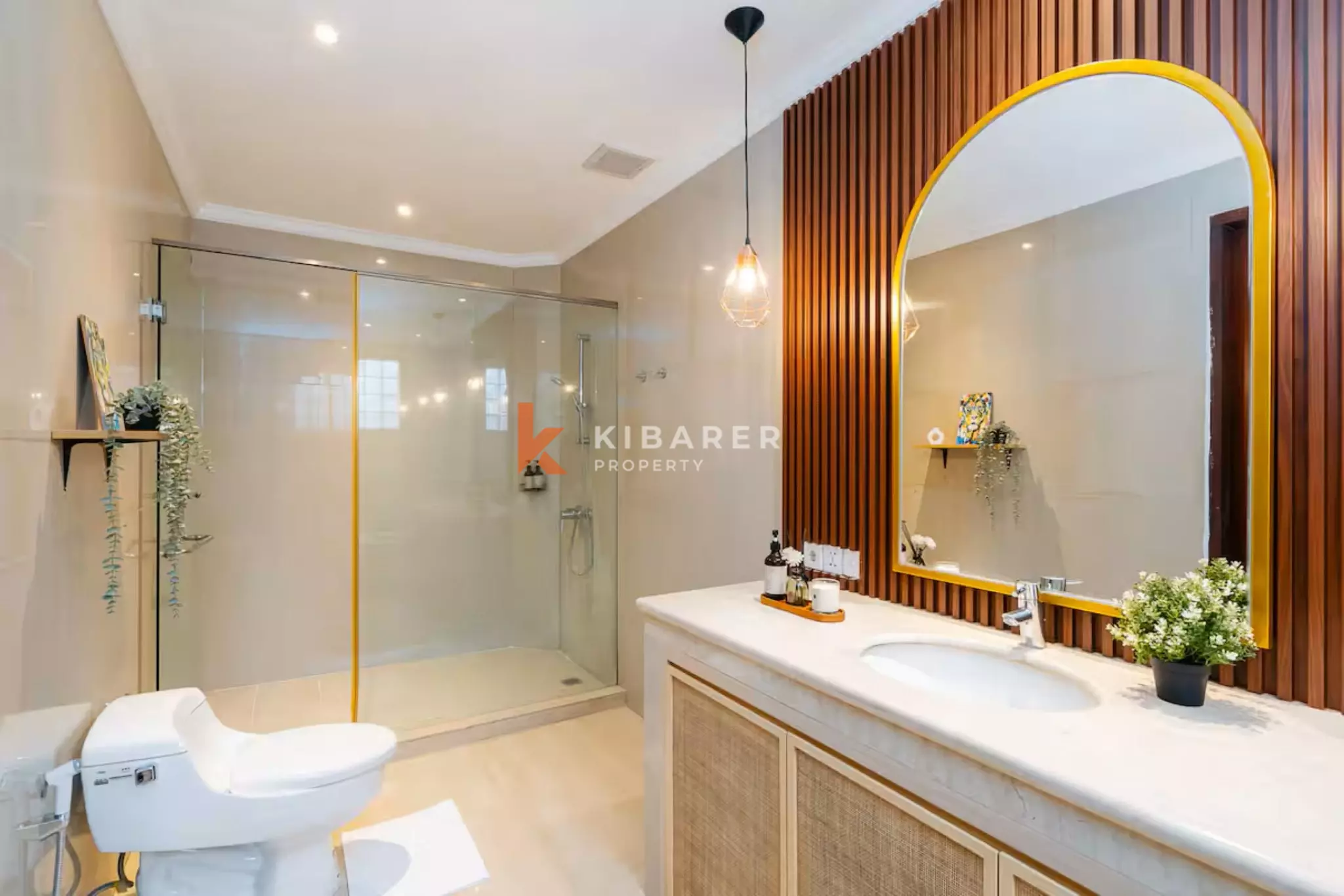 Villa Dua Kamar Tidur dengan Kolam Renang di Lokasi Strategis – Berjalan Kaki ke Pantai Atlas & Berawa