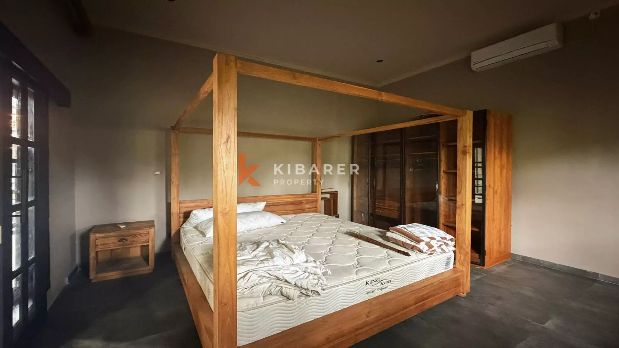 Villa Mewah Baru Tiga Kamar Tidur di Lokasi Utama Area Canggu