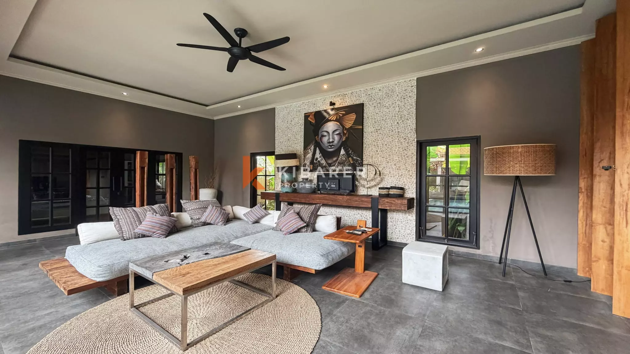 Villa Mewah Baru Tiga Kamar Tidur di Lokasi Utama Area Canggu