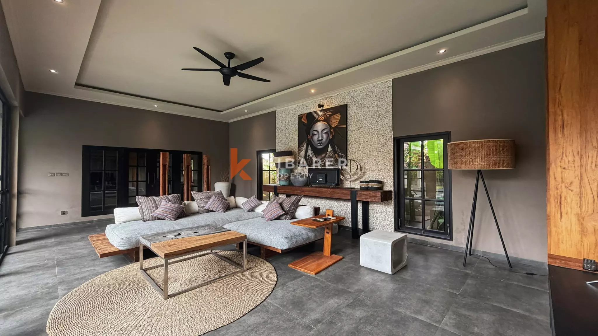 Villa Mewah Baru Tiga Kamar Tidur di Lokasi Utama Area Canggu