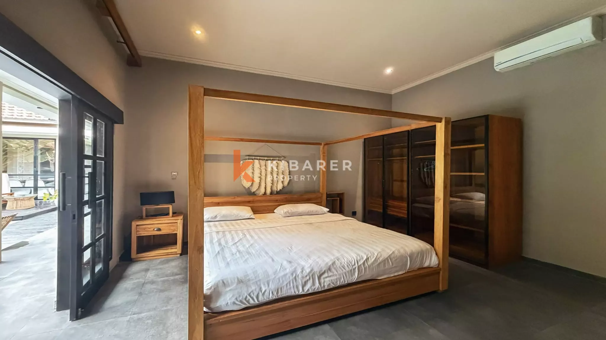 Villa Mewah Baru Tiga Kamar Tidur di Lokasi Utama Area Canggu