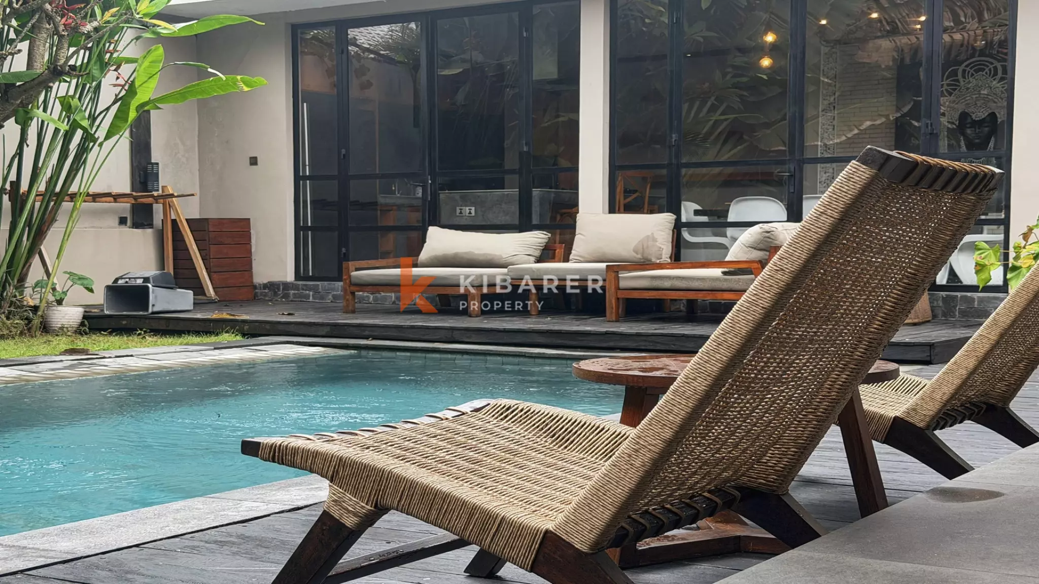 Villa Mewah Baru Tiga Kamar Tidur di Lokasi Utama Area Canggu