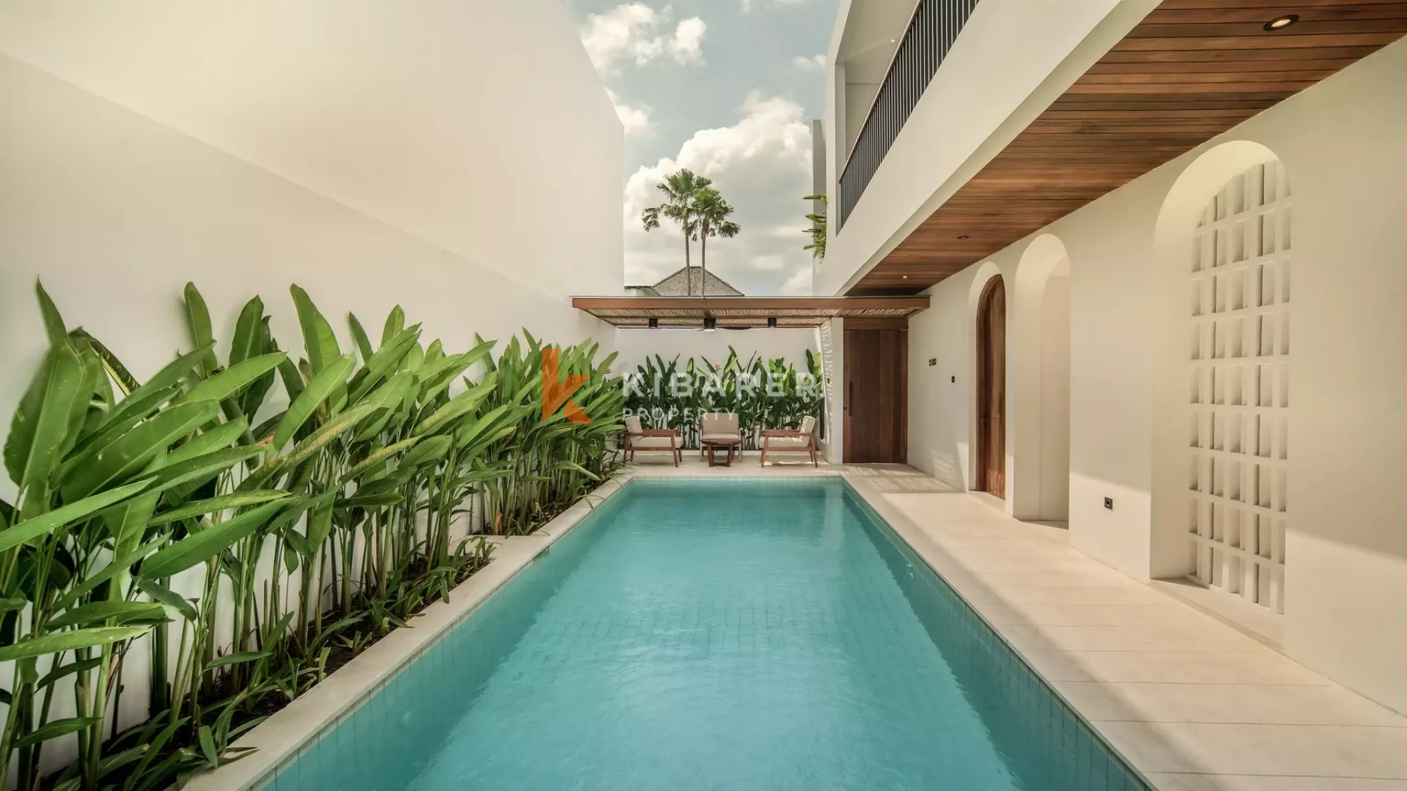 Vila Kolam Renang Tiga Kamar Tidur Bergaya Kontemporer yang Elegan di Canggu