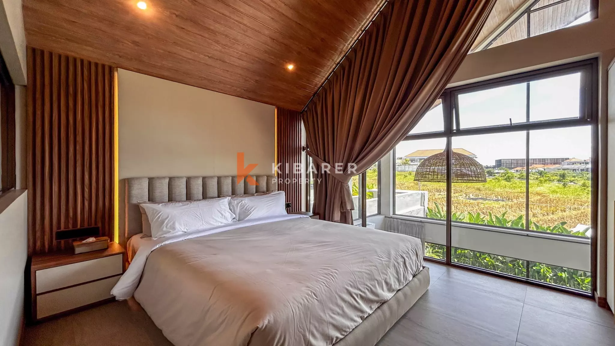 Tempat Persembunyian Tropis Modern: Vila Tiga Kamar Tidur di Pererenan