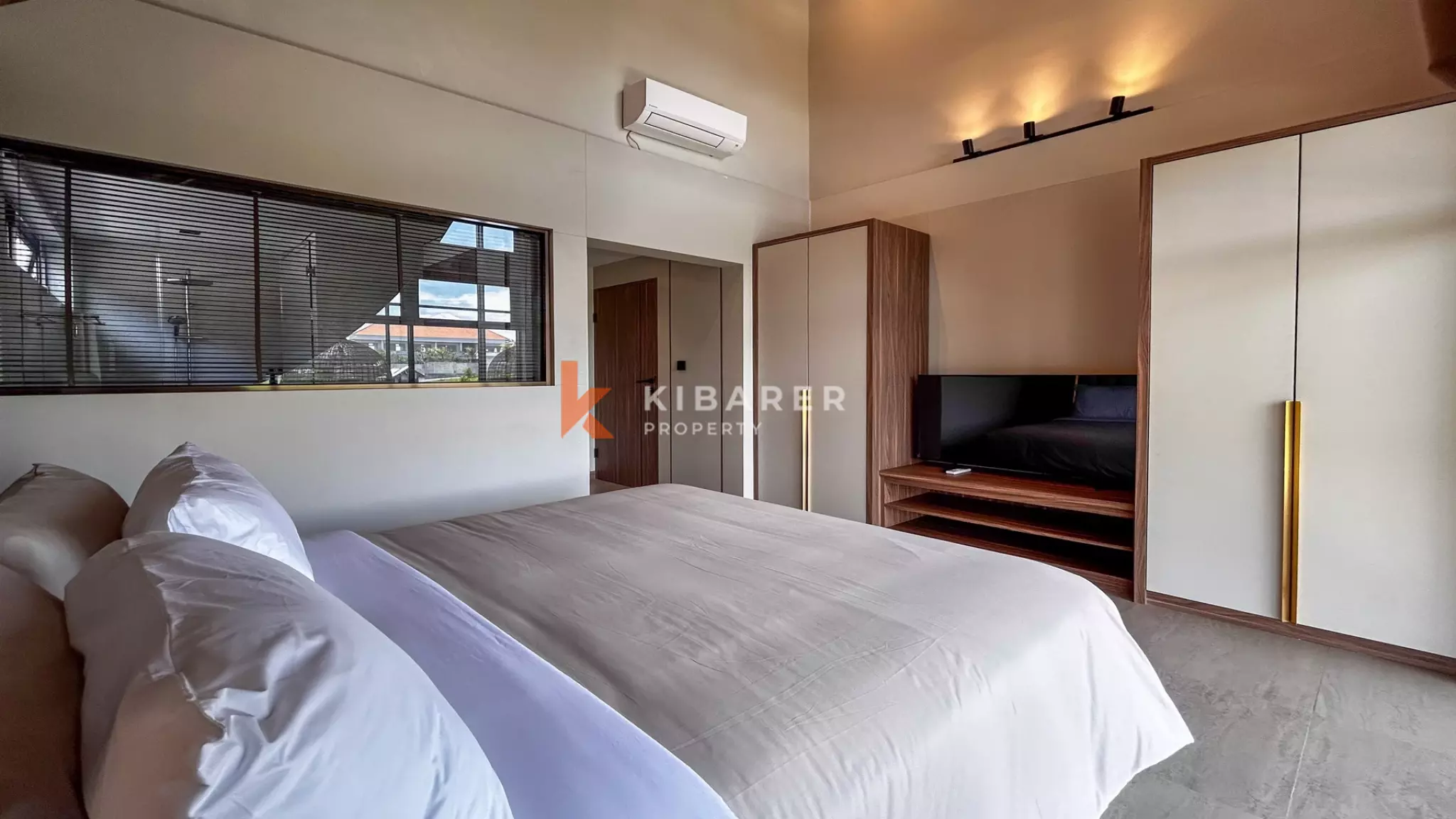 Tempat Persembunyian Tropis Modern: Vila Tiga Kamar Tidur di Pererenan