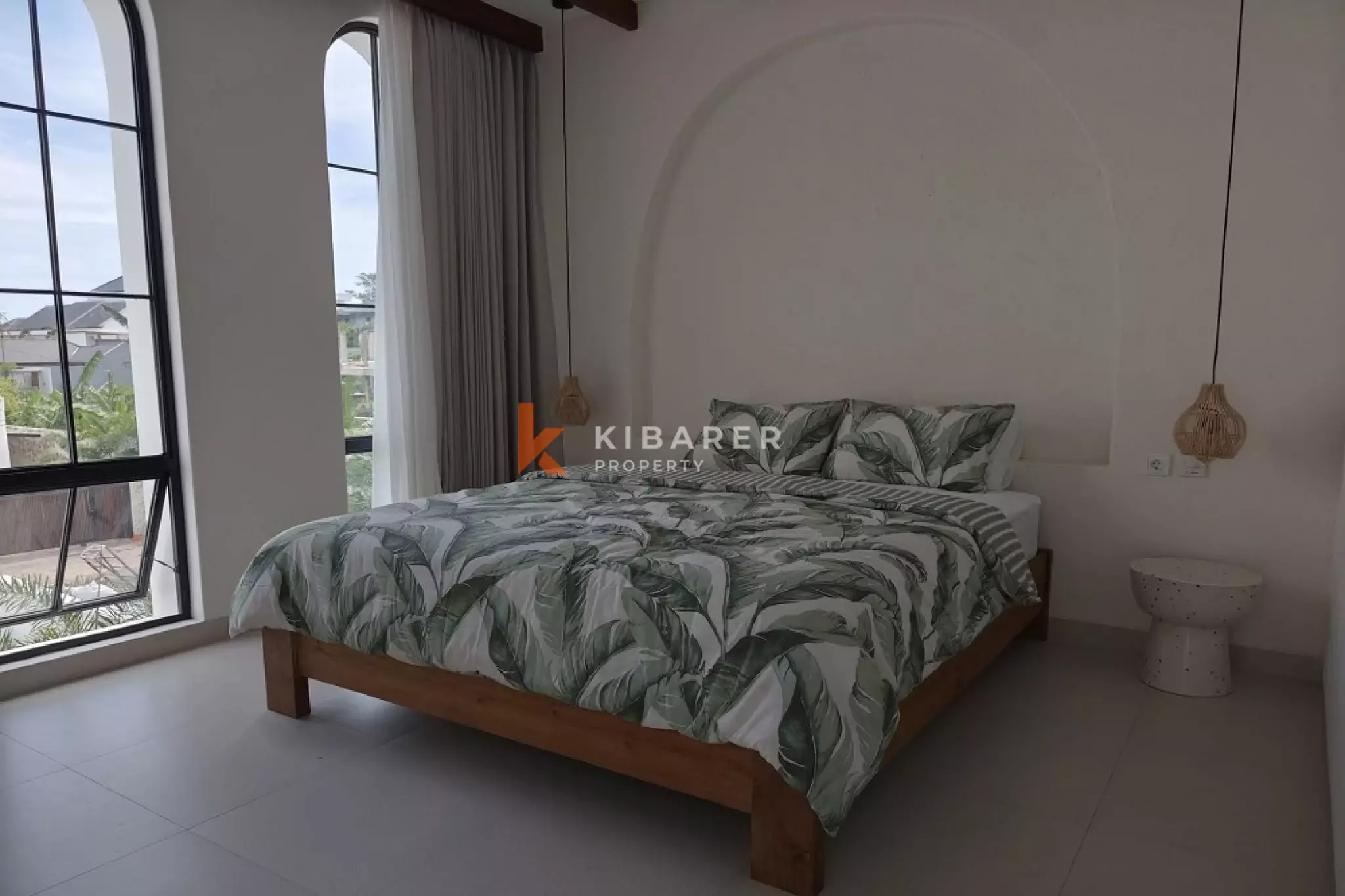 Villa méditerranéenne de trois chambres avec toit-terrasse à Uluwatu (Disponible à partir du 9 juin 2026)