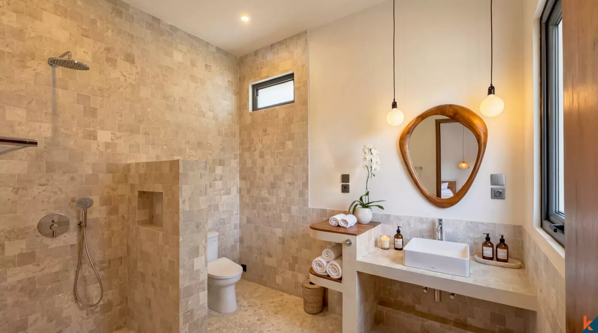 Properti Baru dengan Hak Sewa Jangka Panjang Tiga Kamar Tidur dan Desain Stylish di Ungasan