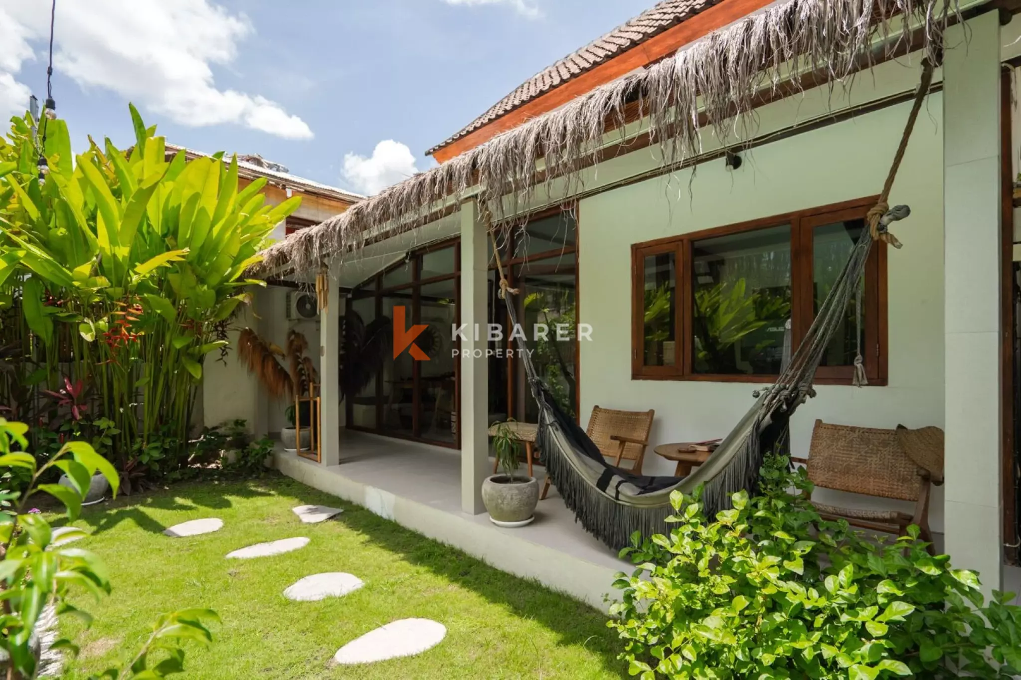 Romantic One Bedroom Tropical Pool Villa in the Heart of Pererenan