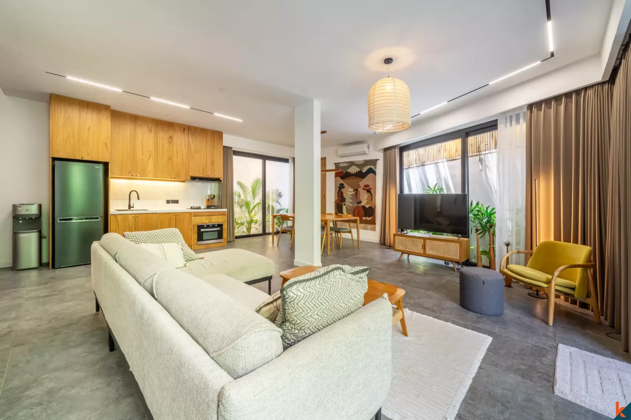 Modern Three Bedroom Leasehold Villa Near the Beach in Canggu