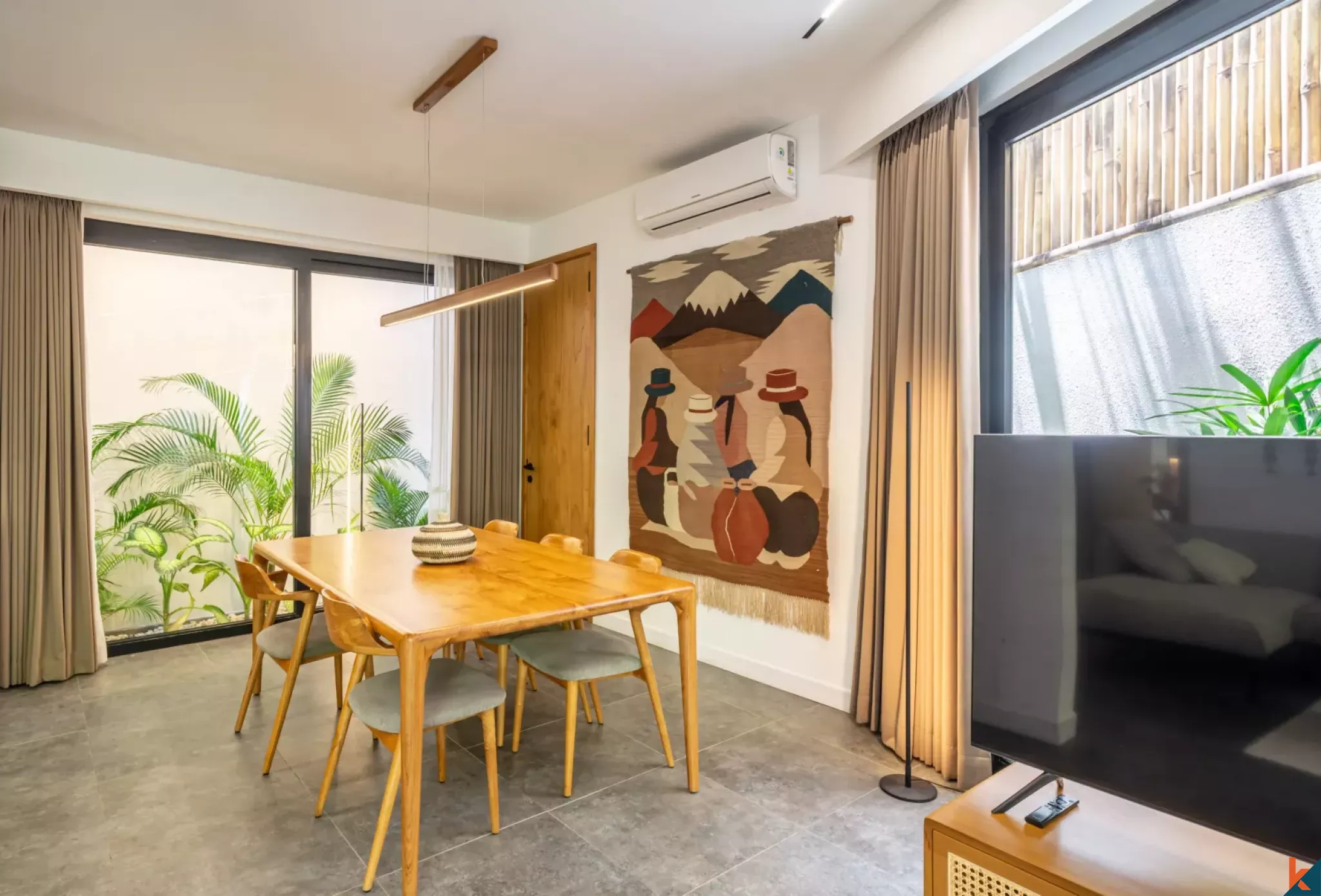 Modern Three Bedroom Leasehold Villa Near the Beach in Canggu
