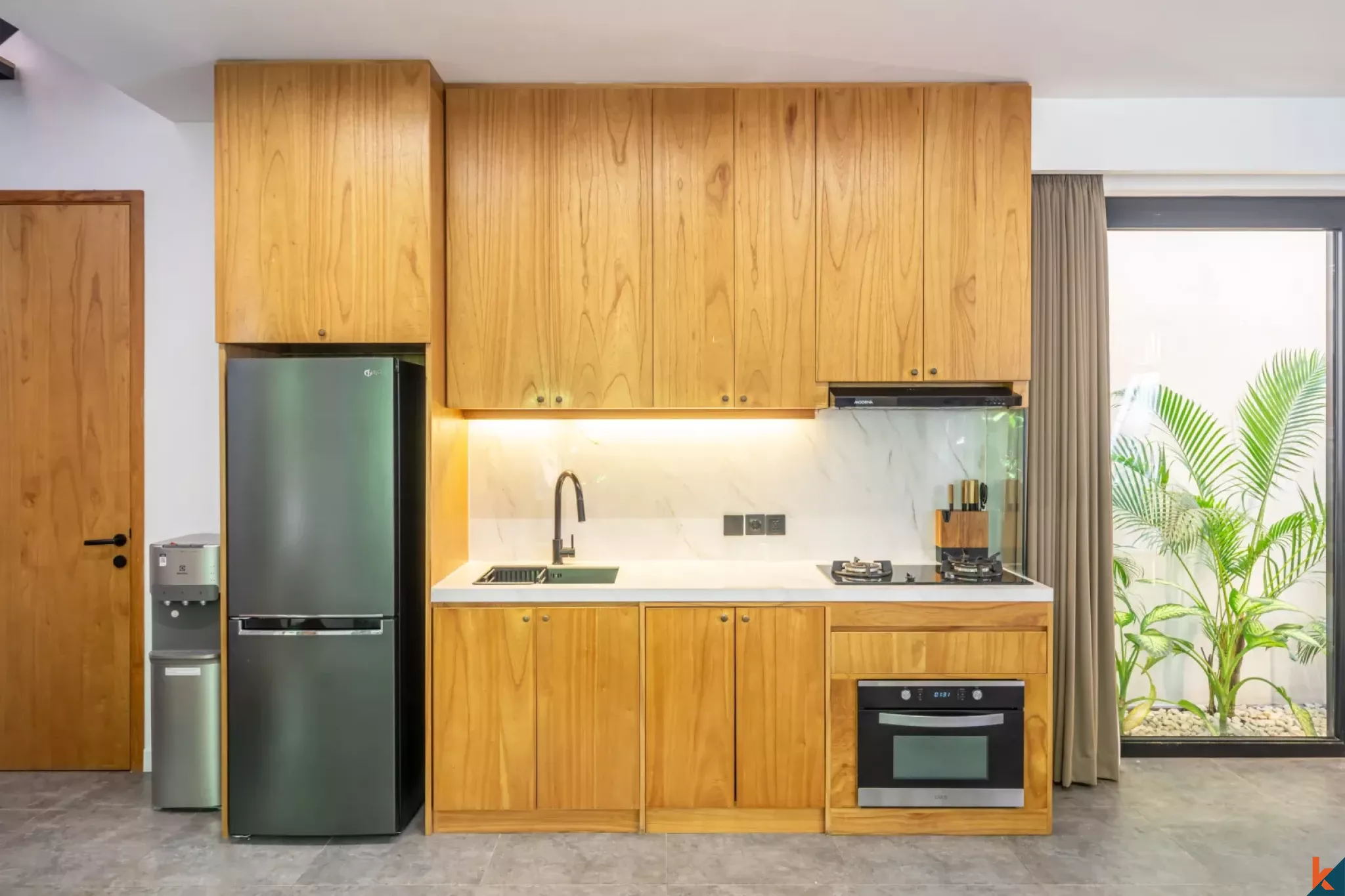 Modern Three Bedroom Leasehold Villa Near the Beach in Canggu