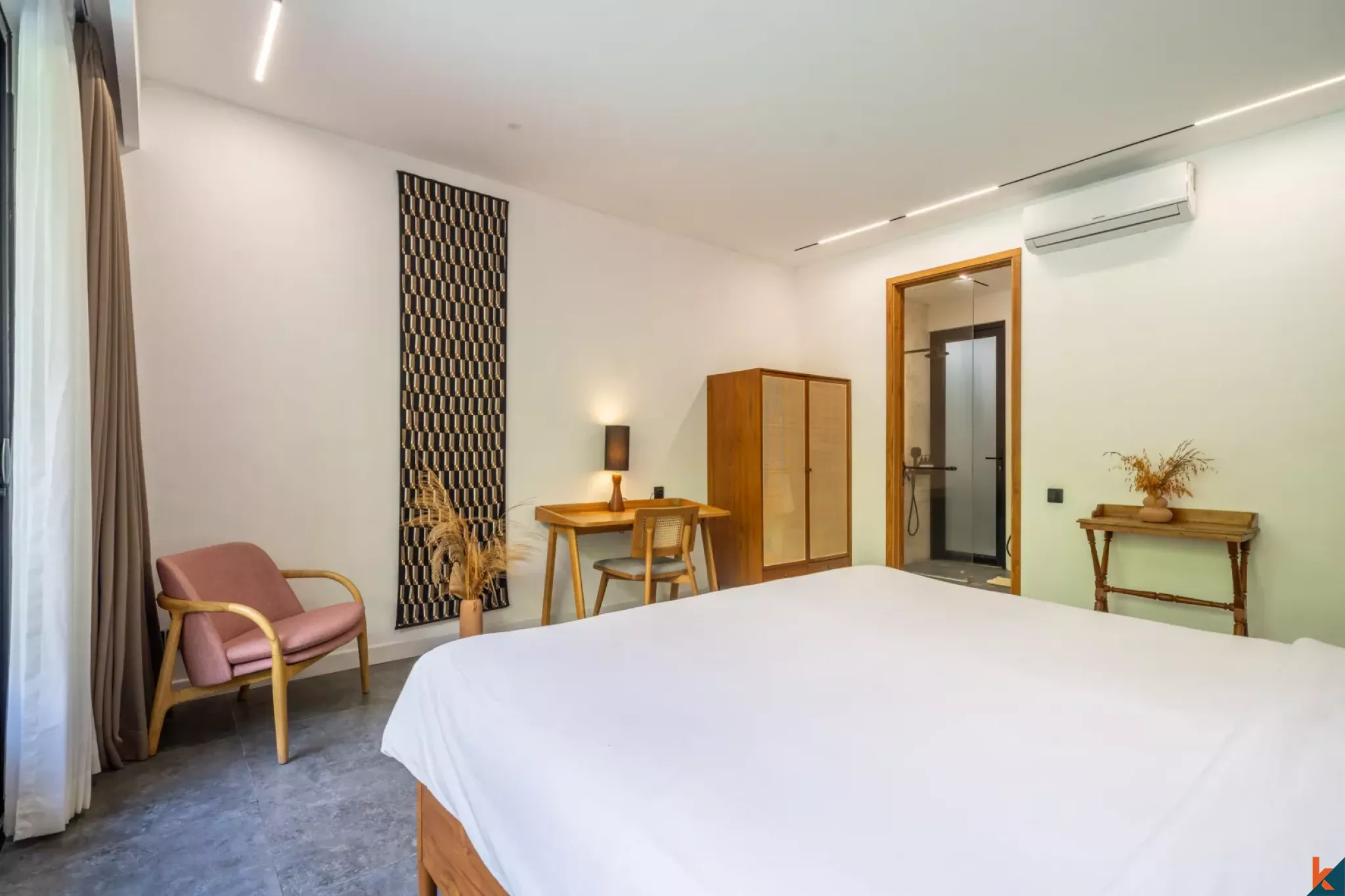 Modern Three Bedroom Leasehold Villa Near the Beach in Canggu