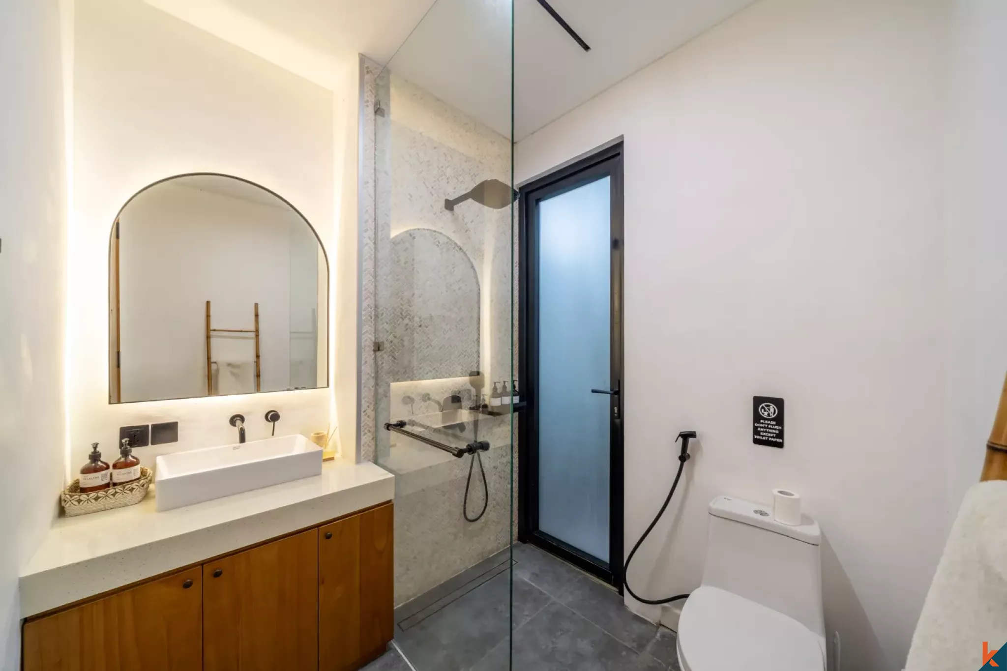 Modern Three Bedroom Leasehold Villa Near the Beach in Canggu