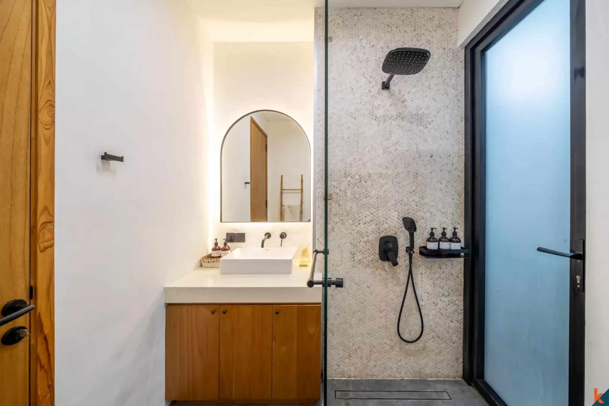 Modern Three Bedroom Leasehold Villa Near the Beach in Canggu